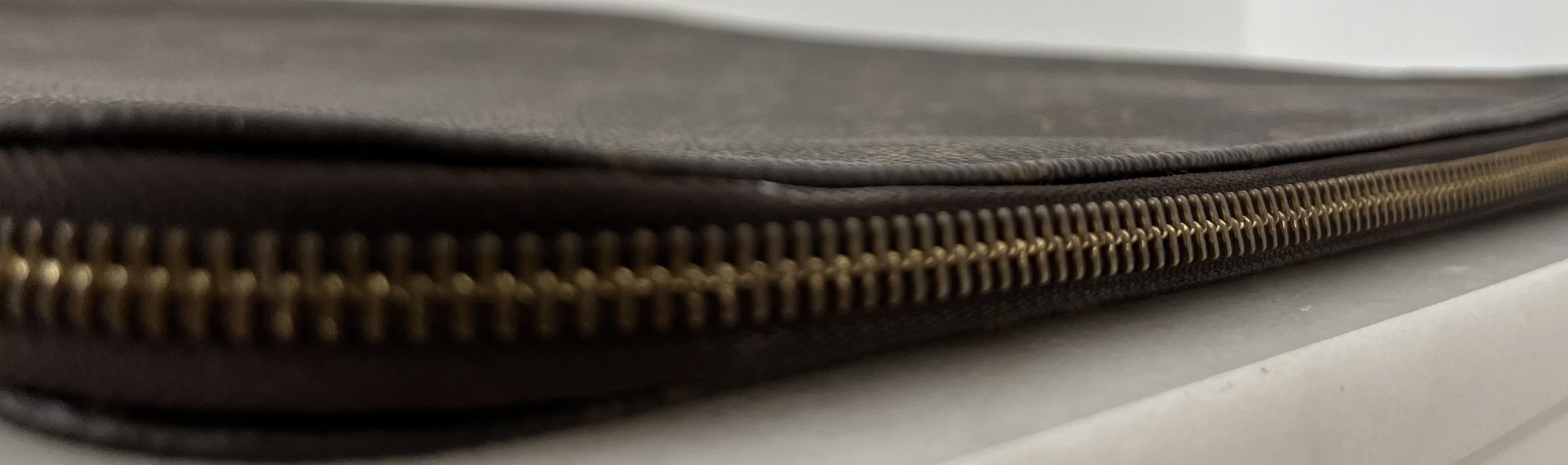 Louis Vuitton Louis Vuitton Vintage Monogram Document Holder Size ONE SIZE - 4 Thumbnail