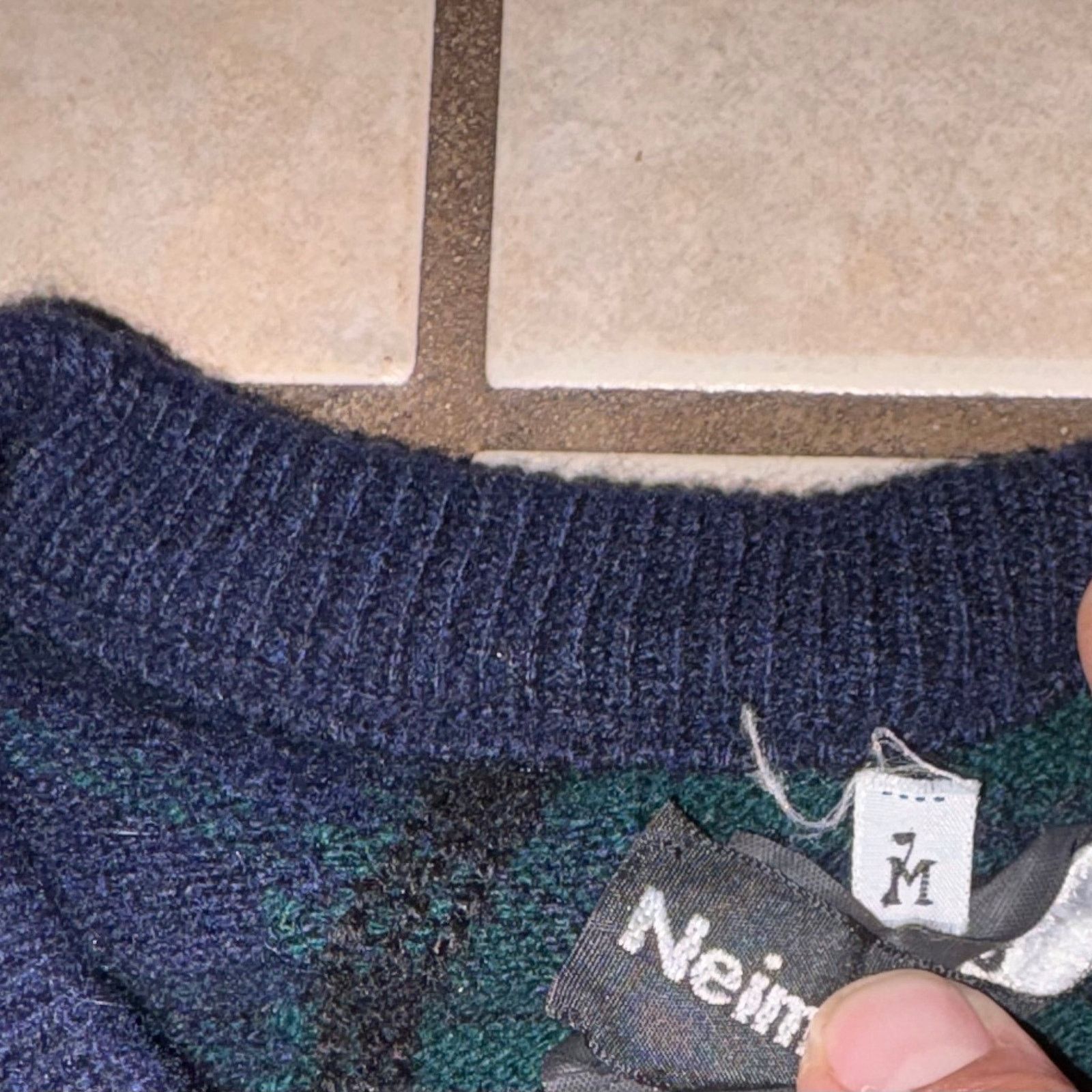 Neiman Marcus Neiman Marcus crewneck sweater men’s medium Size US M / EU 48-50 / 2 - 3 Thumbnail