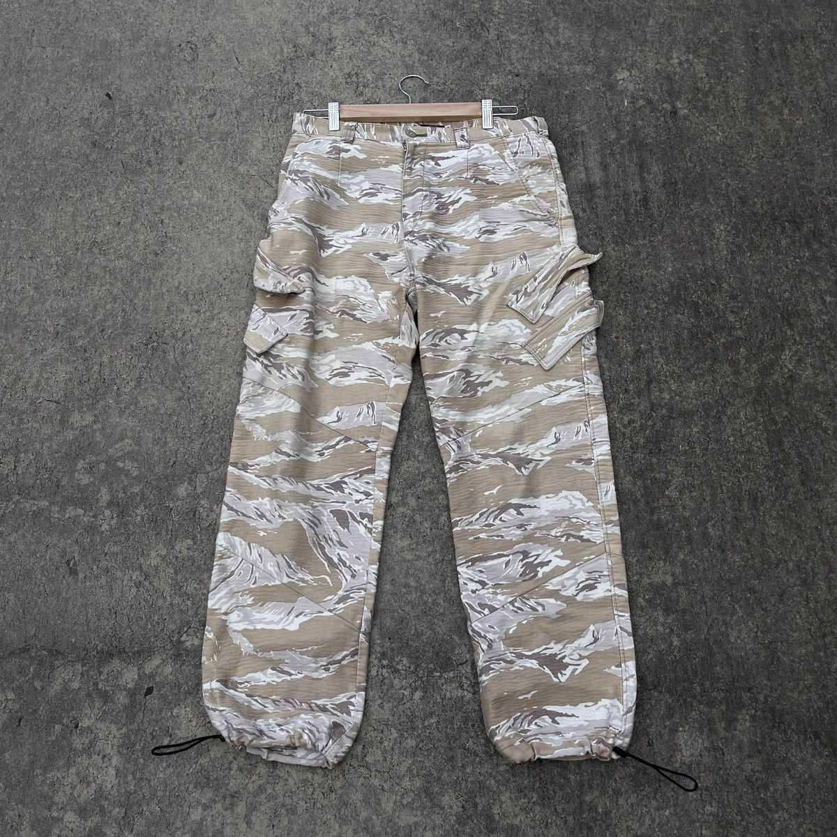 image of Undercover D.a.v.f Camo Pants (Aw01) in Beige, Men's (Size 30)