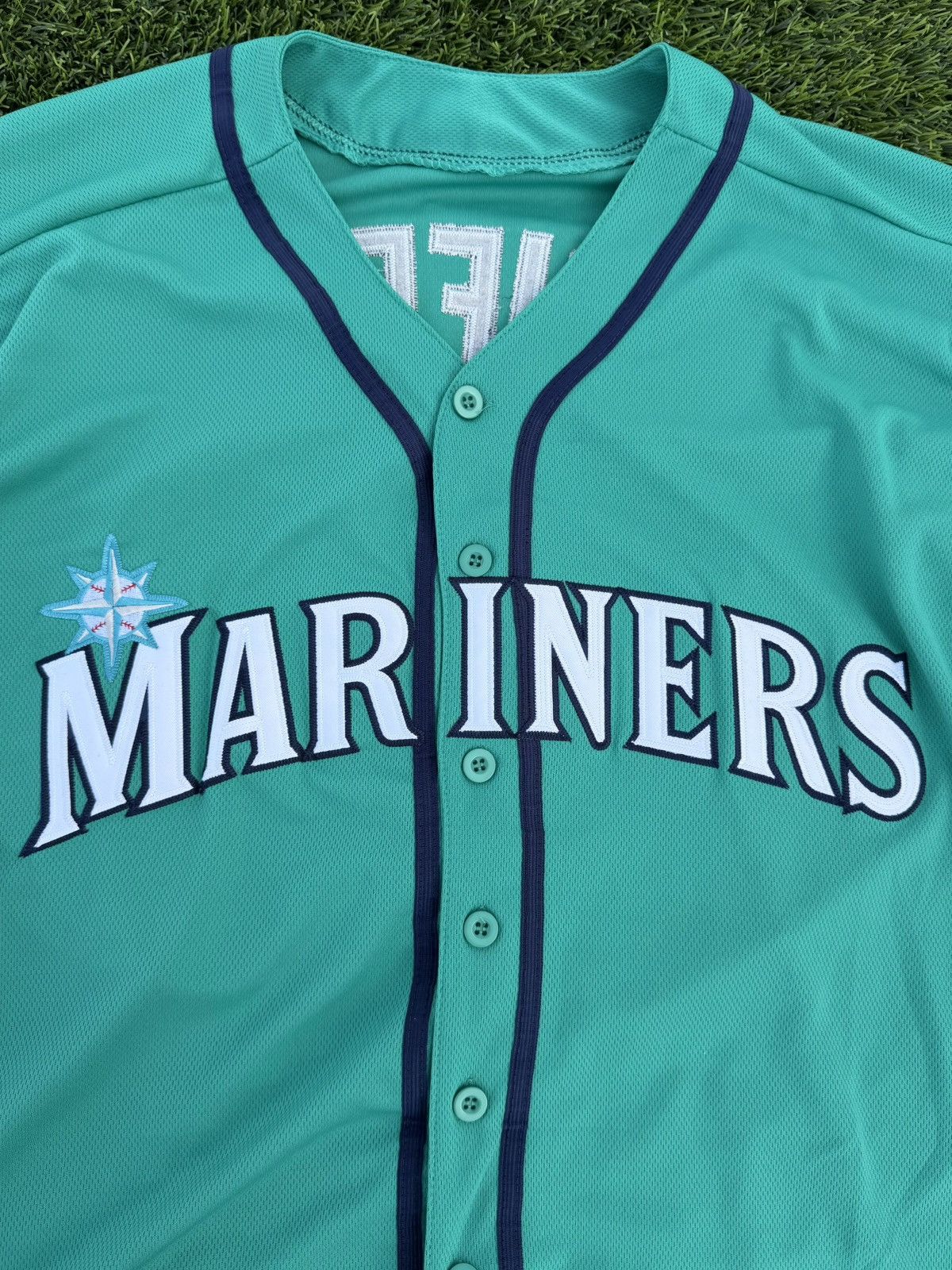 Majestic Brand new teal Seattle Mariners Ken Griffey jersey size L Size US L / EU 52-54 / 3 - 3 Thumbnail