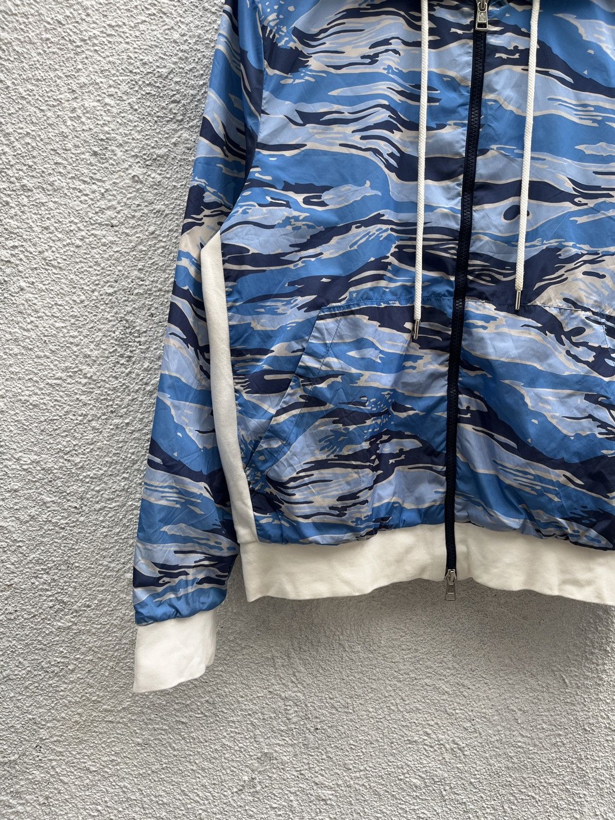 Moncler Moncler Maglia Cardigan Blue Camo Nylon Jacket Size US L / EU 52-54 / 3 - 3 Thumbnail