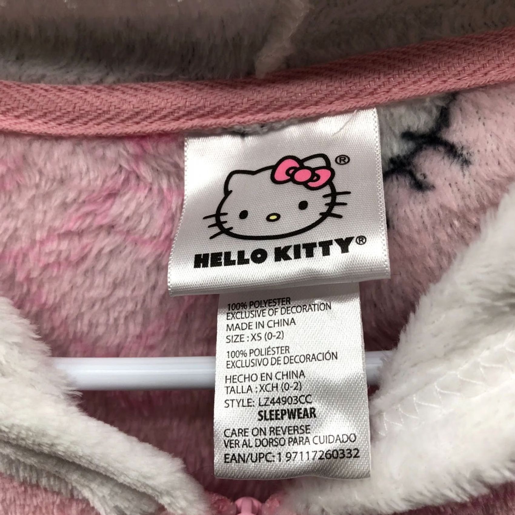 Vintage Hello Kitty Jumpsuit Womens XS Pink Plush Union Suit Pajama Hooded One Piece Size 26" / US 2 / IT 38 - 4 Thumbnail