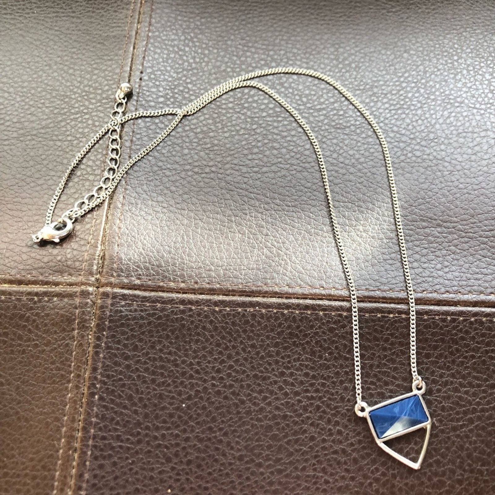 Jewelry Faceted blue resin stone pendant on chain necklace Size ONE SIZE - 5 Thumbnail