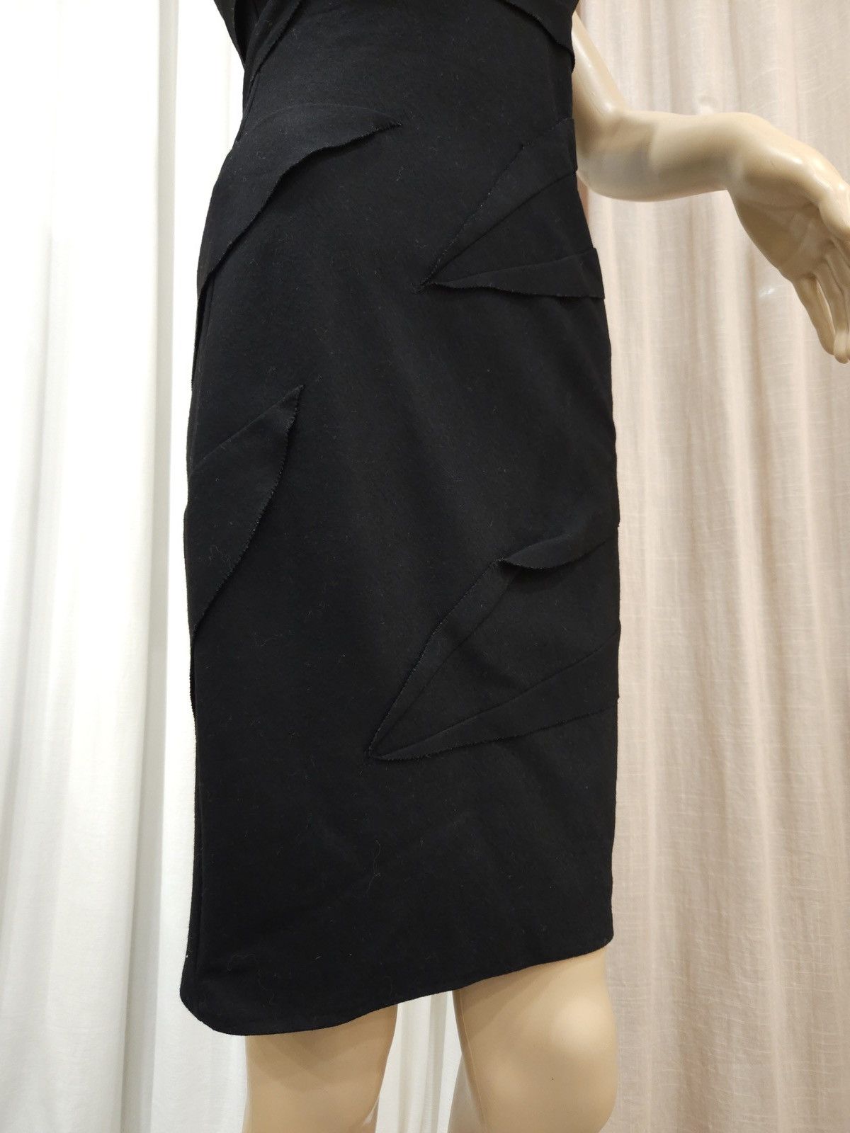 Diane von Furstenberg × Vintage DIANE VON FURSTENBERG Wool Elastic Slim-Fit Ruffled Dress Size S / US 4 / IT 40 - 16 Thumbnail