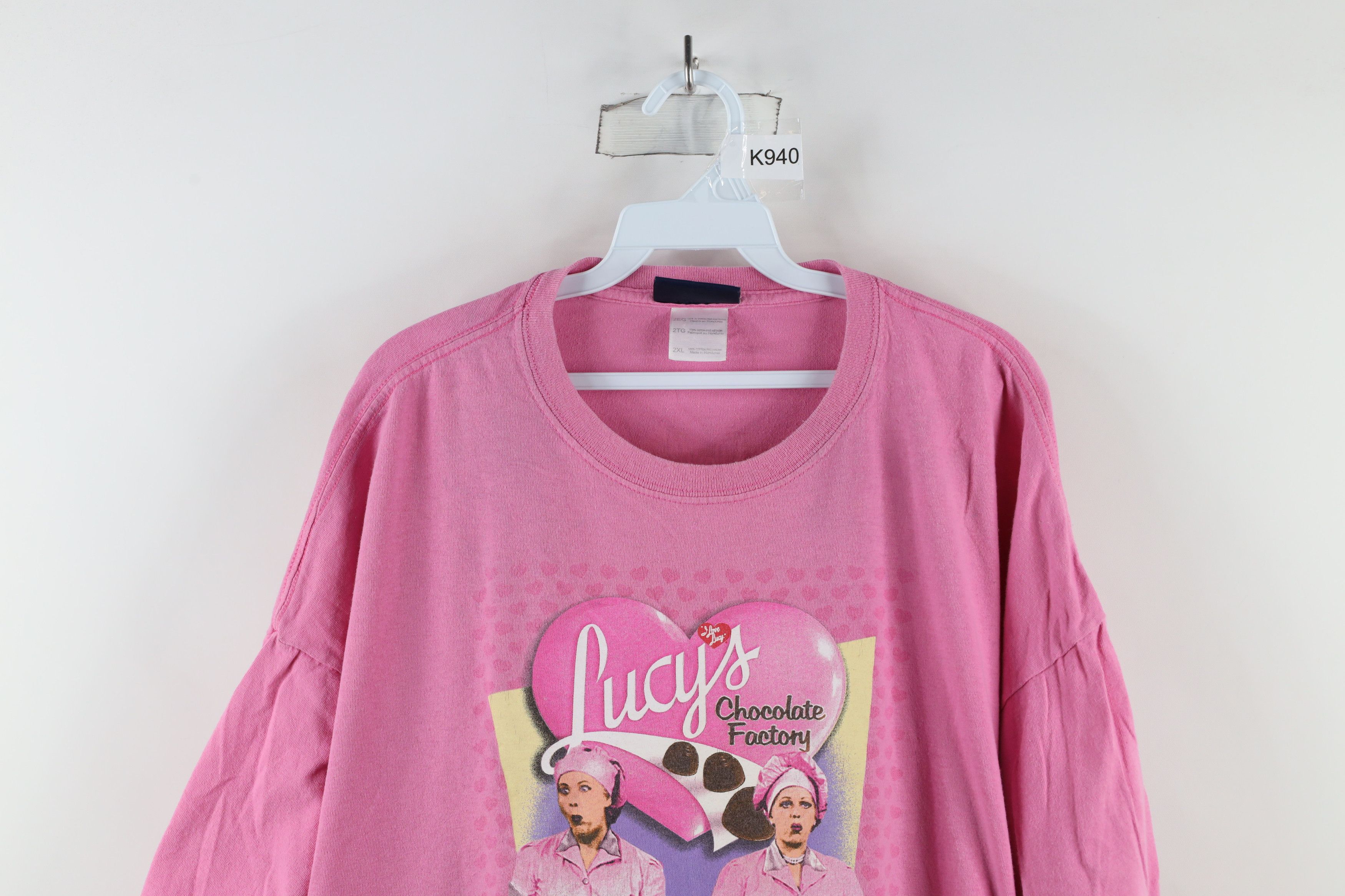 Vintage Vintage Y2K 2002 I Lucy Lucys Chocolate Factory T-Shirt Pink Size XXL / US 16-18 / IT 52-54 - 2 Thumbnail