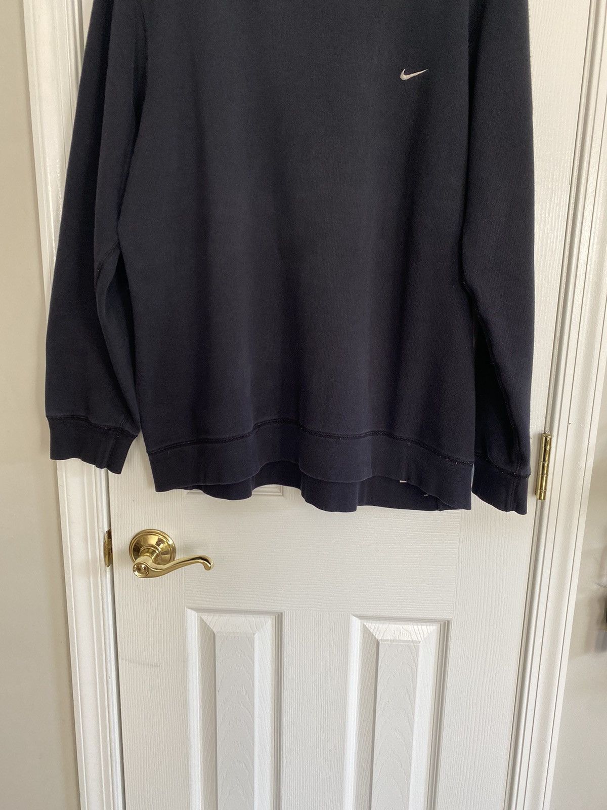 Nike BLACK VINTAGE NIKE CLASSIC SWOOSH PULLOVER SWEATSHIRT Size US L / EU 52-54 / 3 - 3 Thumbnail