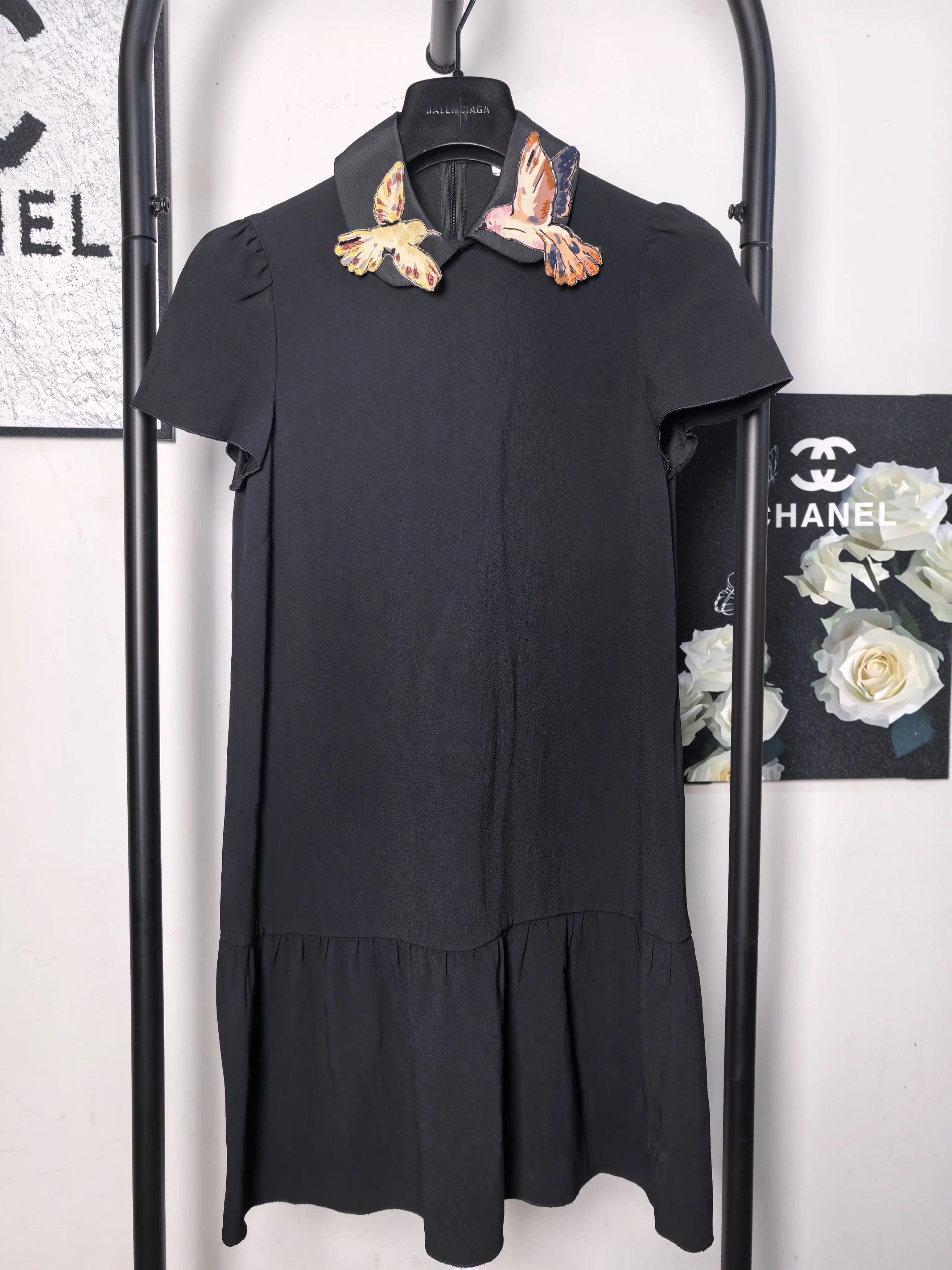 Valentino Valentino White T-Shirt L Women Size L / US 10 / IT 46 - 1 Thumbnail