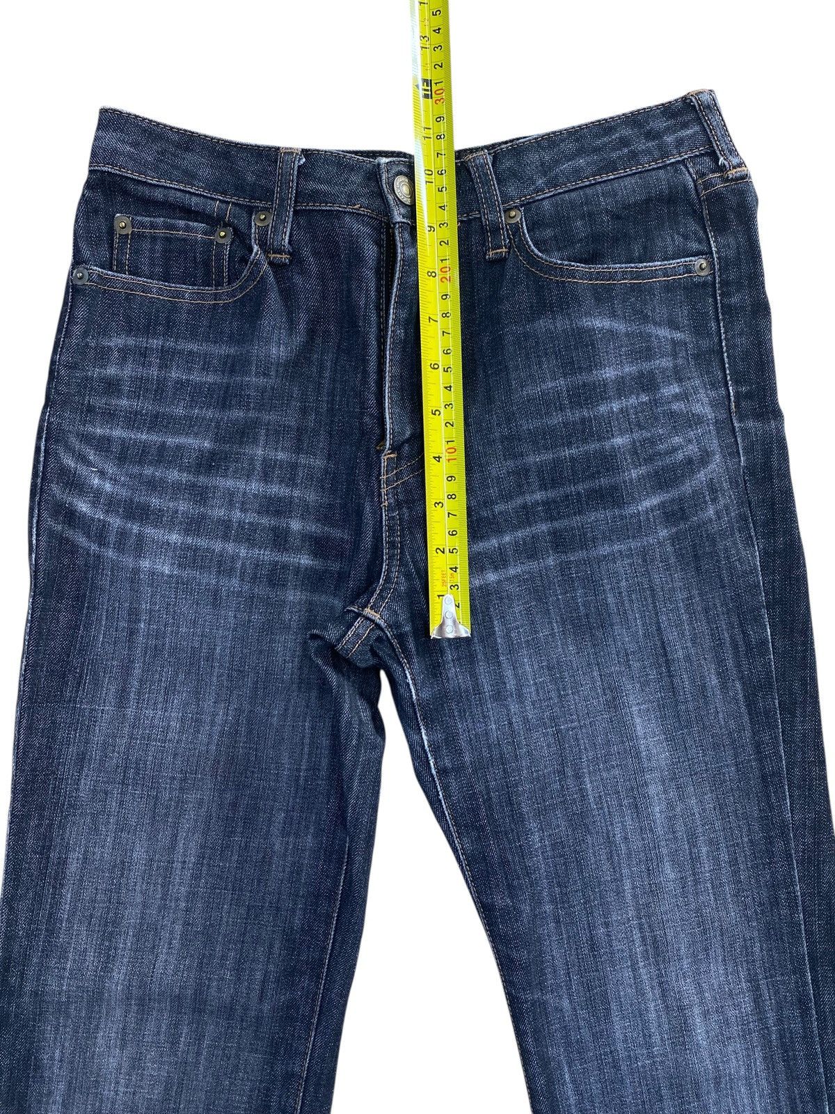 Uniqlo Uniqlo Faded Wash Style Flare Jeans Size US 28 / EU 44 - 10 Thumbnail