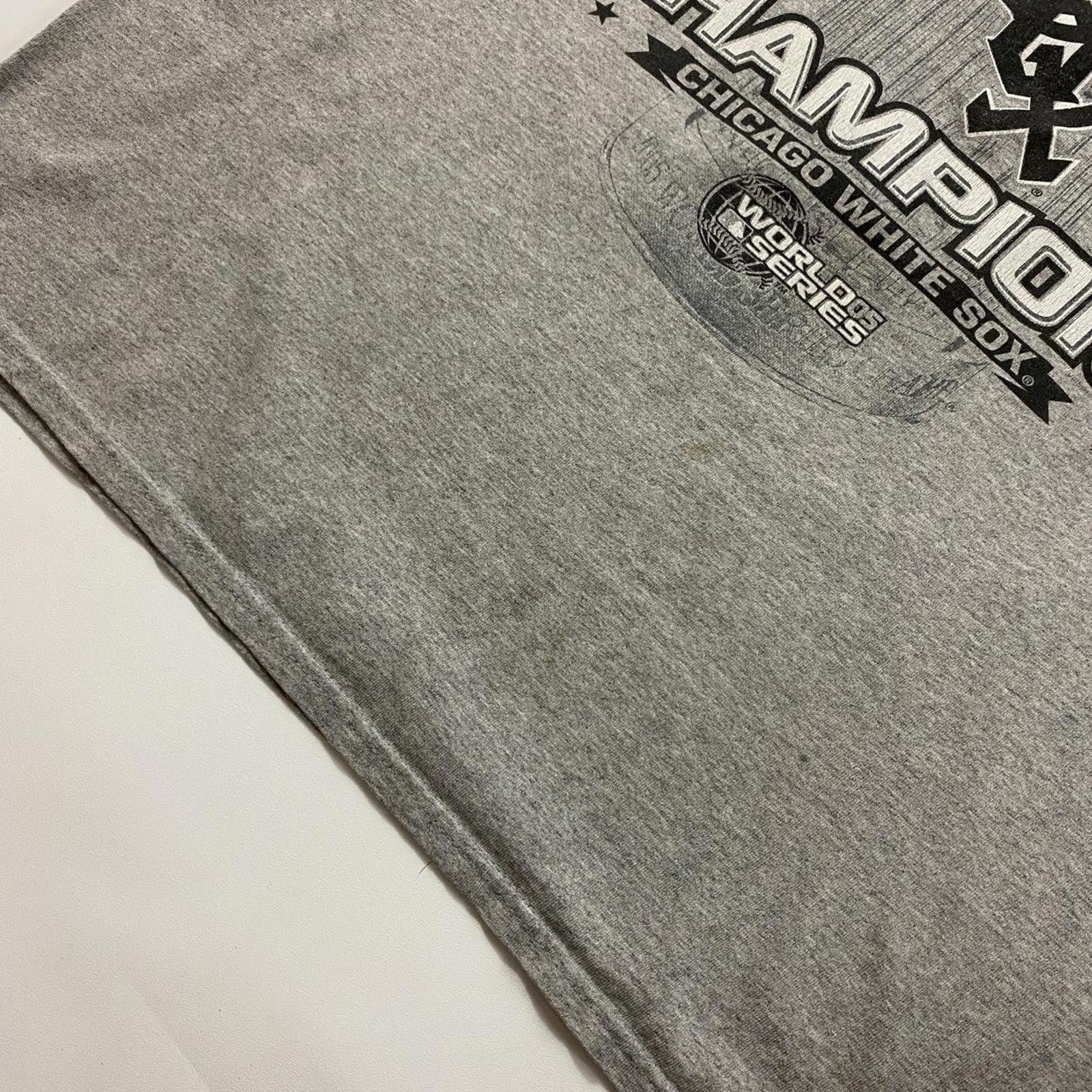 MLB 2005 Chicago White Sox World Series Champions grey tee Size US XL / EU 56 / 4 - 4 Thumbnail