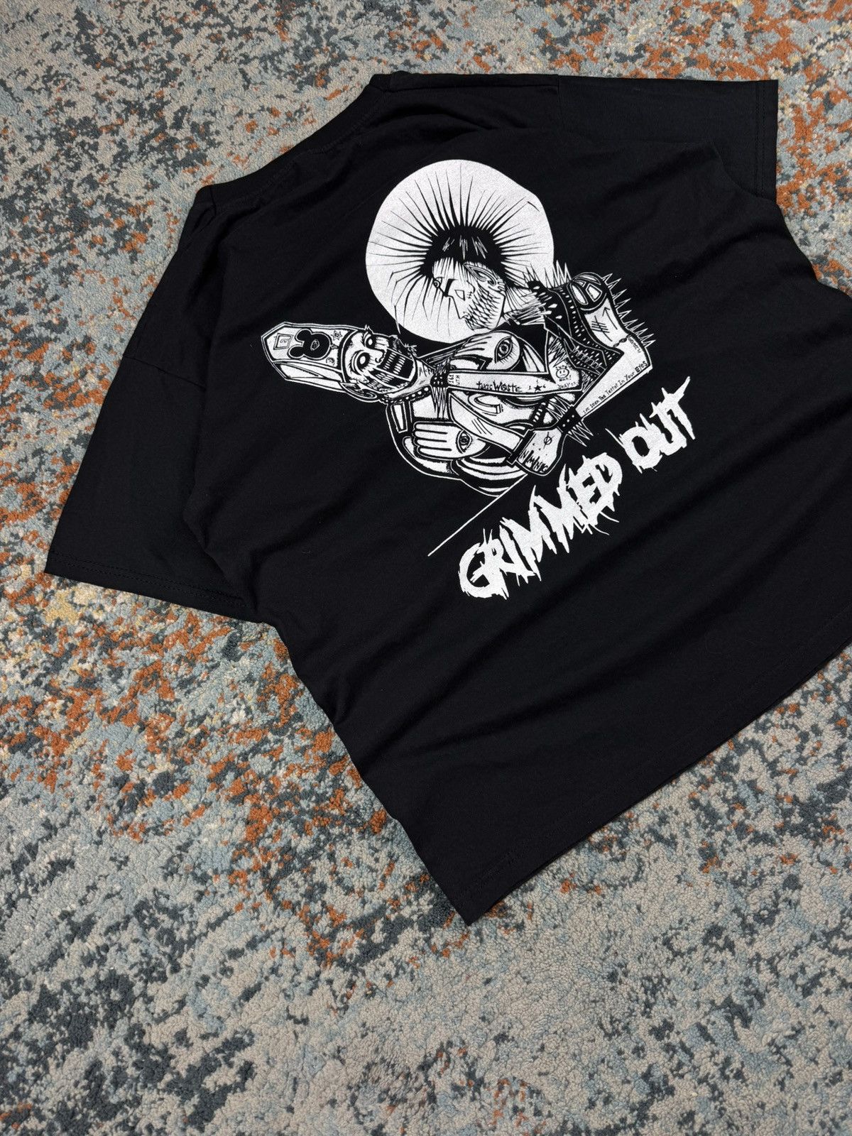 Band Tees × Vintage Vintage Y2K Grimmed out graphic band tee Size US L / EU 52-54 / 3 - 4 Thumbnail
