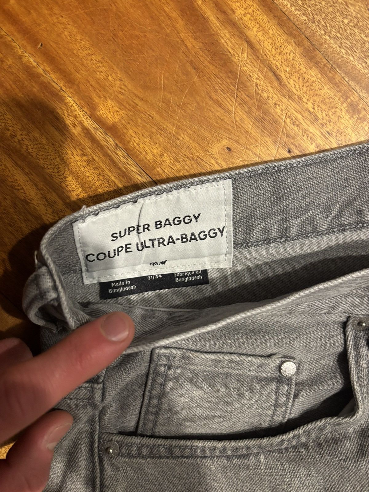 H&M super baggy h&m jeans Size US 31 - 2 Thumbnail