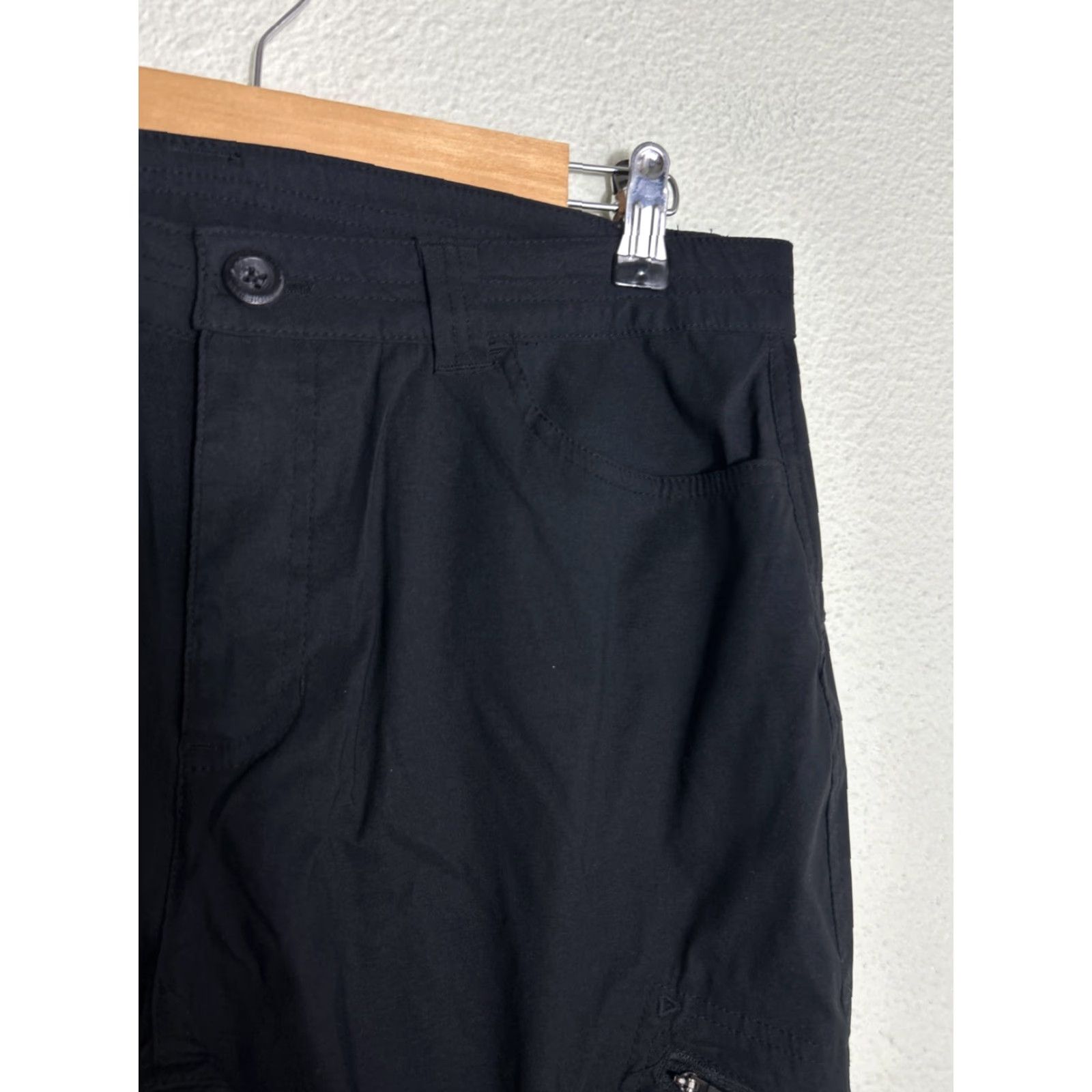 Eddie Bauer VINTAGE Eddie Bauer Women’s Cargo Capri Pants Black 32x20 Nylon 12 Women Capri Pants Mens Womens Girls Size 34" / US 12 / IT 48 - 5 Thumbnail