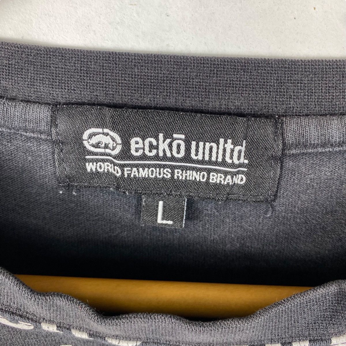 Ecko Unltd. Vintage ECKO UNLTD World Famous Rhino Brand Faded Longsleeve Size US L / EU 52-54 / 3 - 7 Thumbnail