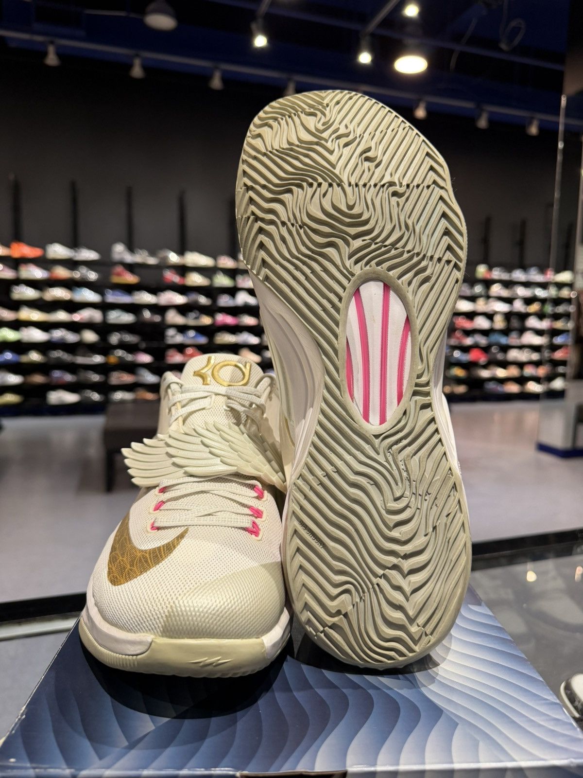 Nike Size 12 - Nike KD 7 Aunt Pearl White Size US 12 / EU 45 - 9 Thumbnail