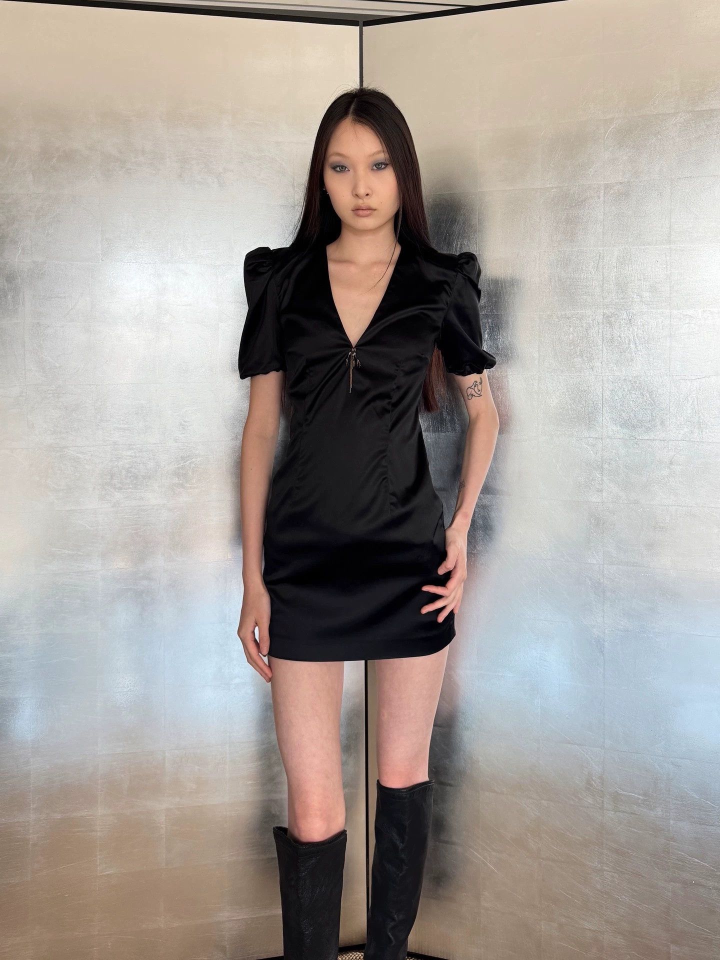 Vintage French Brand Vintage Shiny Stretch Puff Sleeve Dress Size S / US 4 / IT 40 - 1 Thumbnail