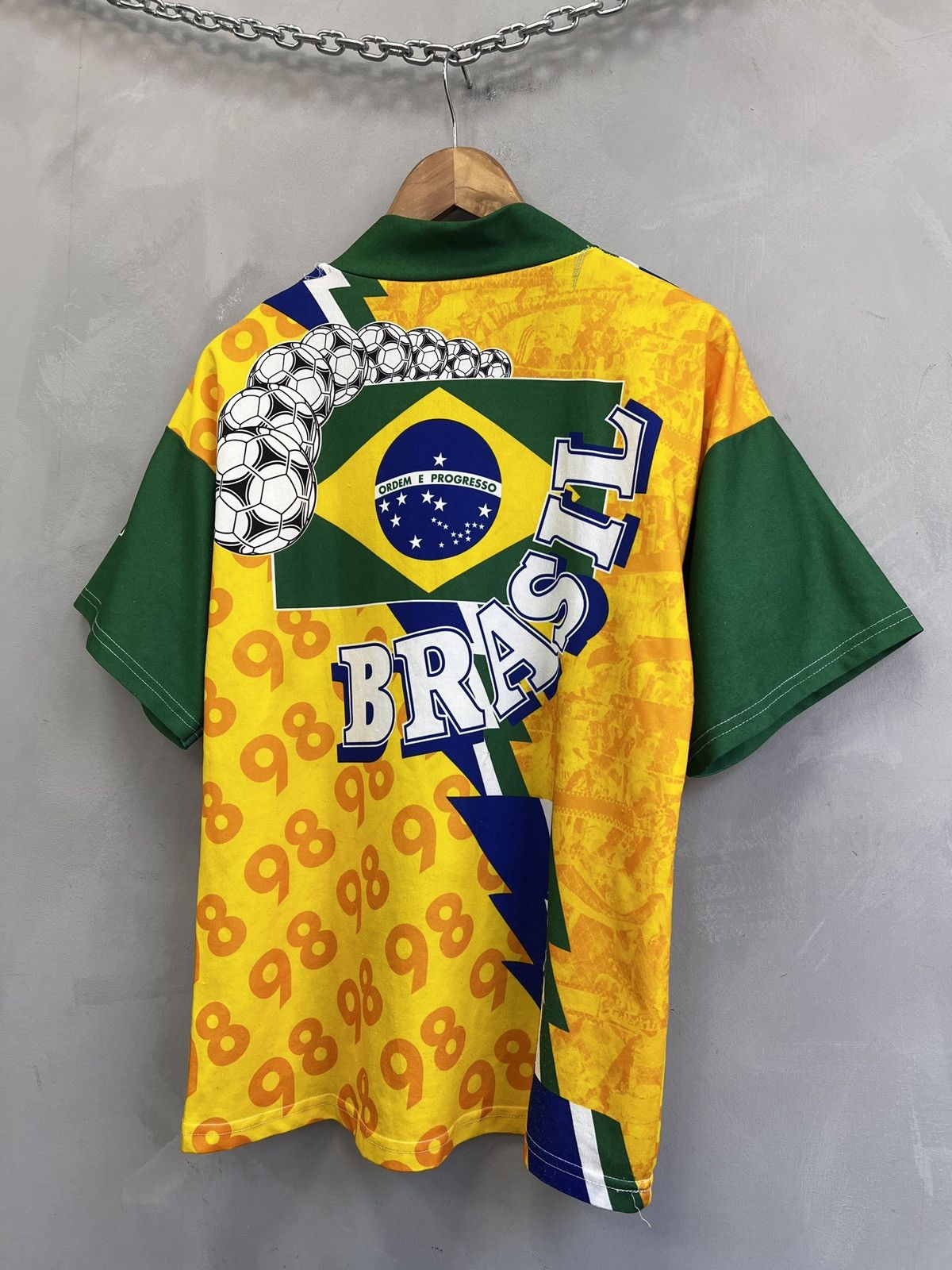 Nike Brasil football jersey overprint blokecore 90s t shirt Size US M / EU 48-50 / 2 - 10 Thumbnail