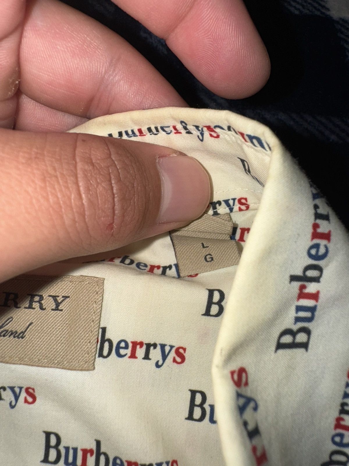 Burberry Men’s Burberry Button Up Shirt (Size L) Size US L / EU 52-54 / 3 - 4 Thumbnail
