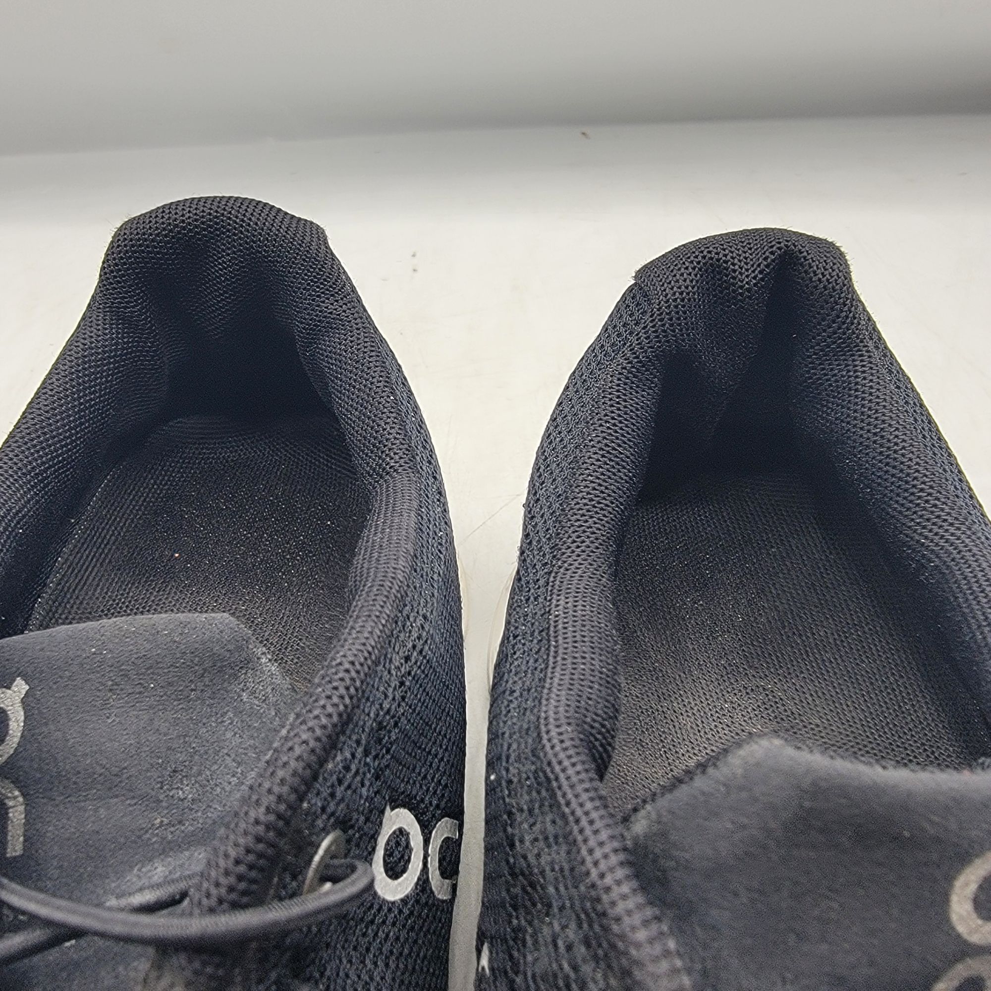 On On Cloud 5 Womens 8 Black Running Shoes Athletic Causal Comf Size US 8 / IT 38 - 9 Thumbnail
