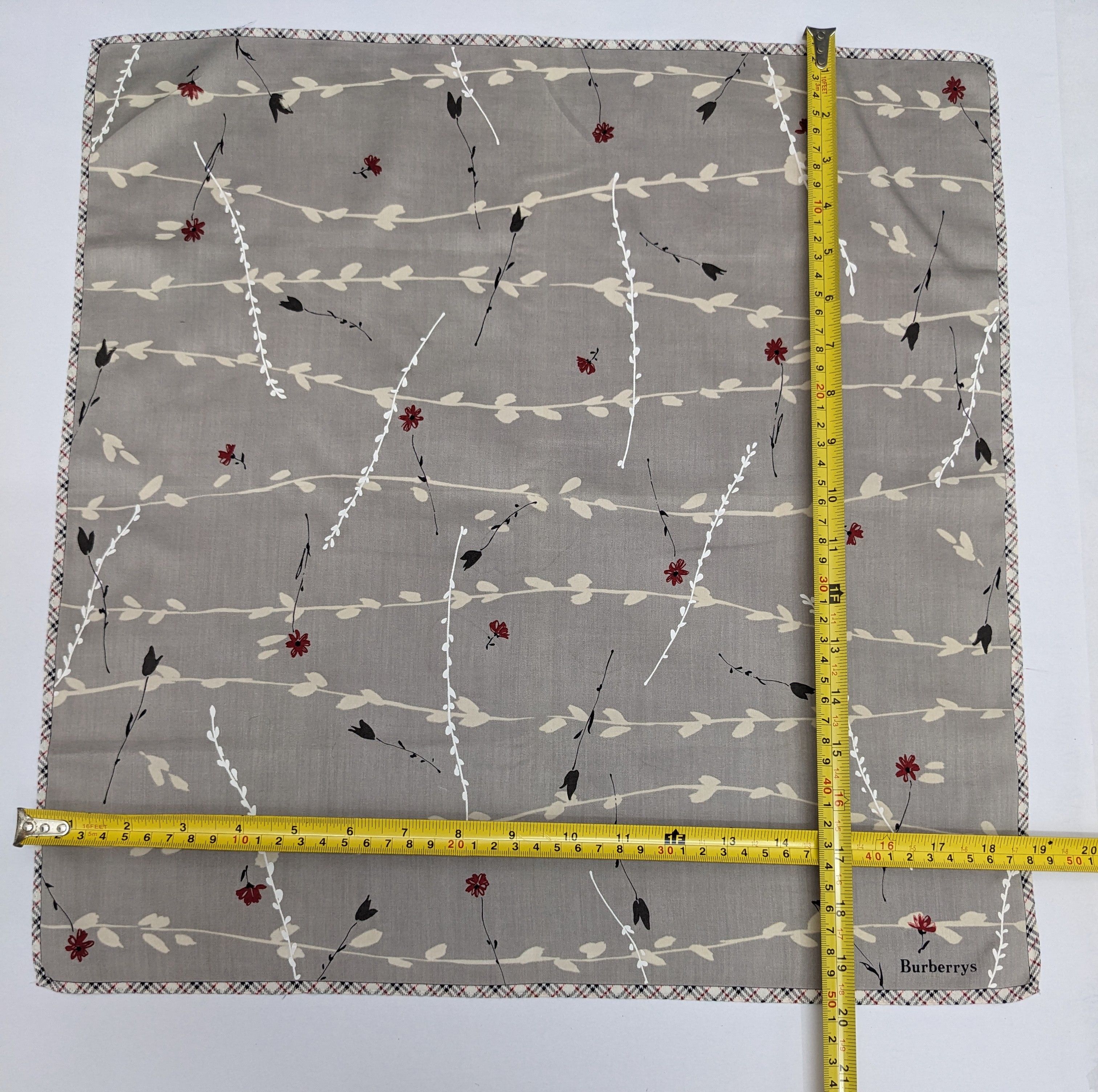 Burberry BURBERRYS London Handkerchief Grey Floral Vine Nova Check Size ONE SIZE - 4 Thumbnail