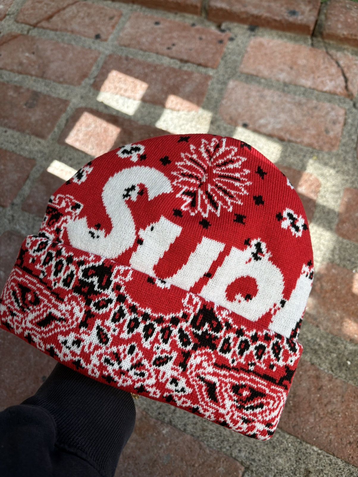 Supreme SUPREME RED BANDANA BEANIE Size ONE SIZE - 1 Thumbnail