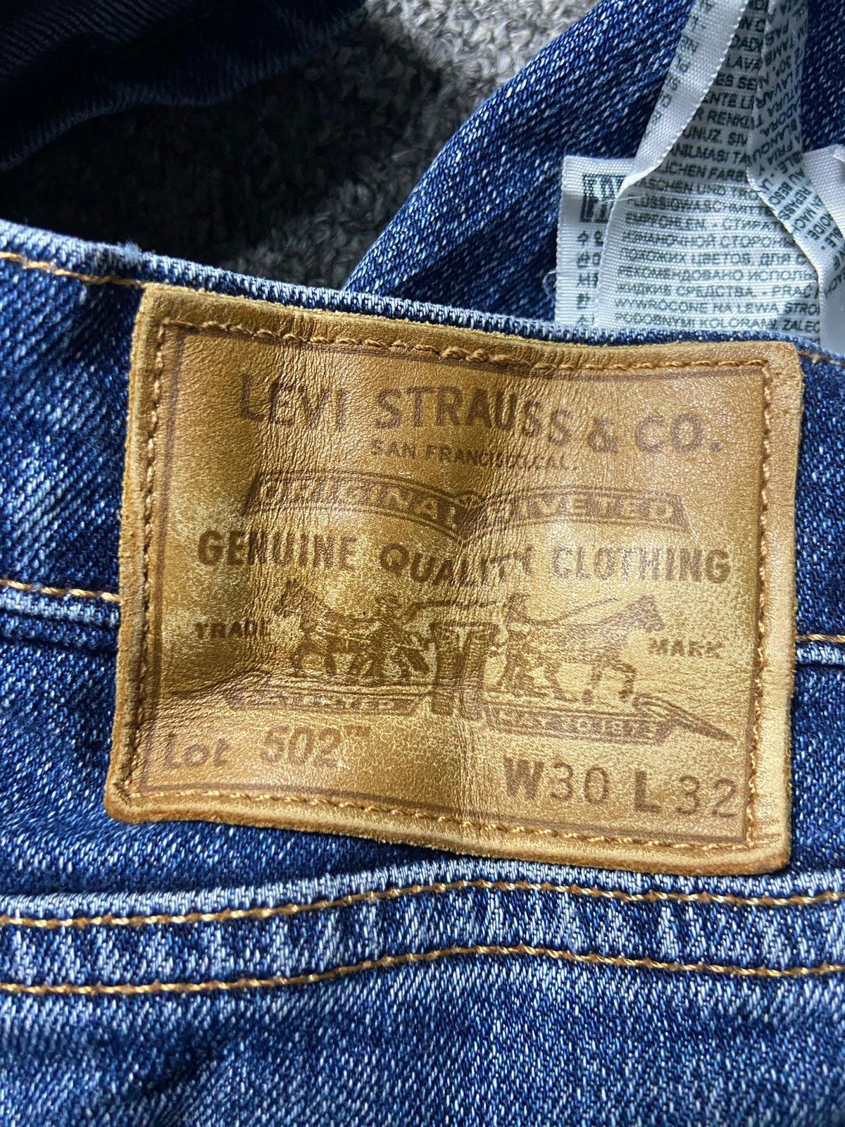 Levi's Levis Strauss Co. 502 Distressed Jeans (158) Size US 31 - 3 Thumbnail