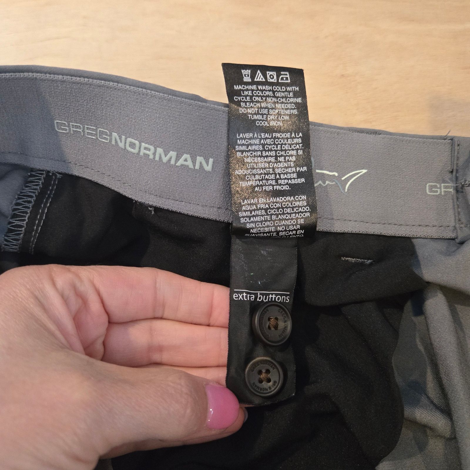 Greg Norman Greg Norman golf shorts sz 38 gray Size US 38 / EU 54 - 5 Thumbnail