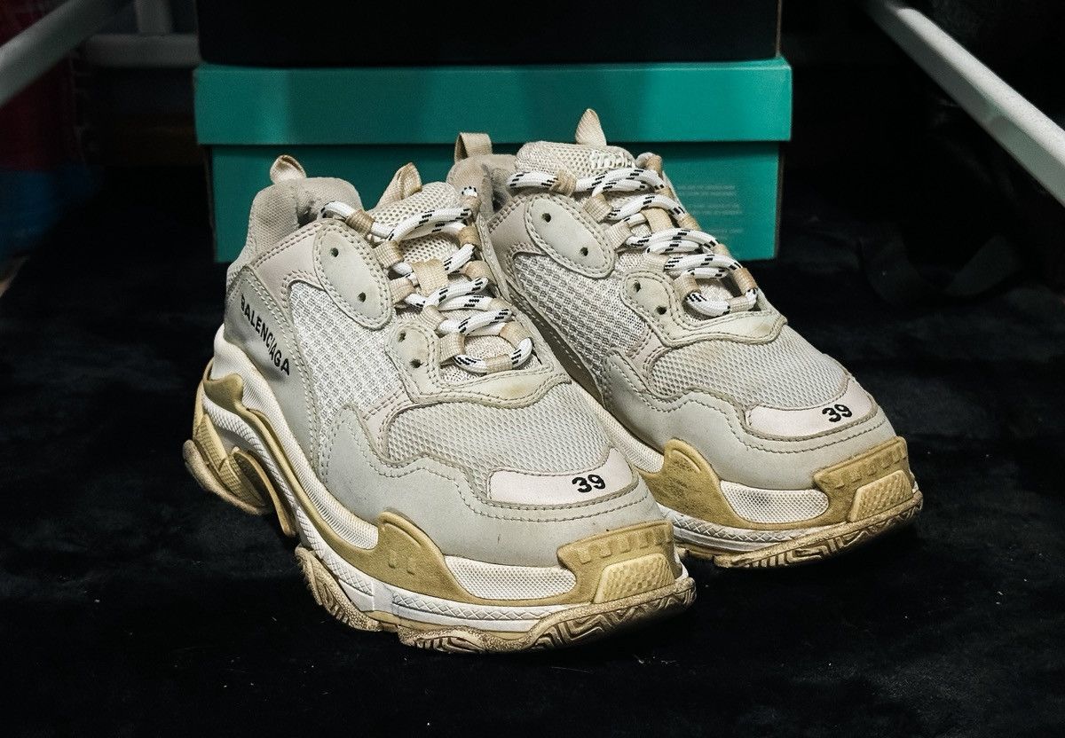 Balenciaga Balenciaga Triple S – Size 39 – heavily used / for restorati Size US 8.5 / IT 38.5 - 1 Thumbnail
