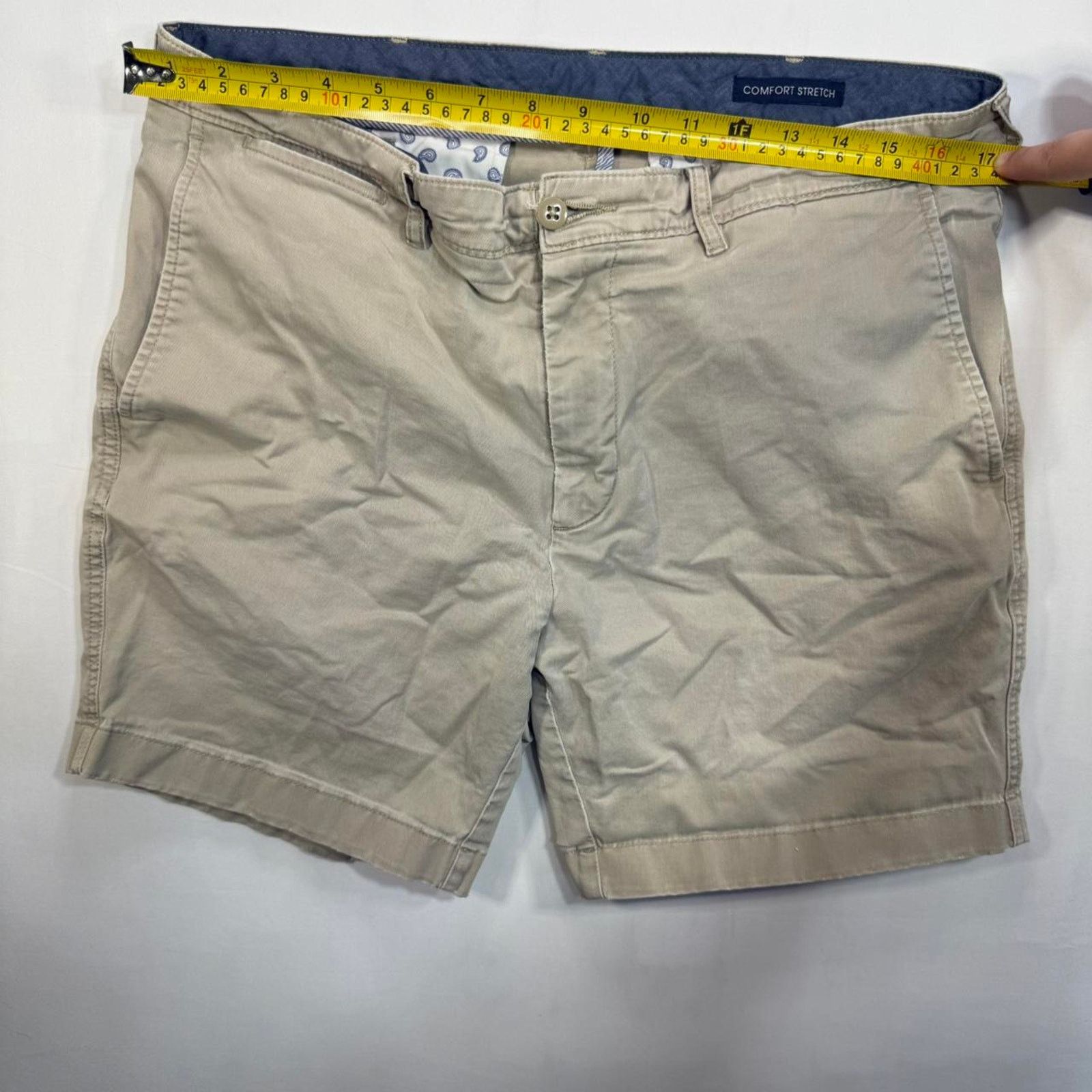 Bugatti Bugatti Men’s Tan chino shorts with Navy Blue Comfort sz 35 Size US 35 - 3 Thumbnail