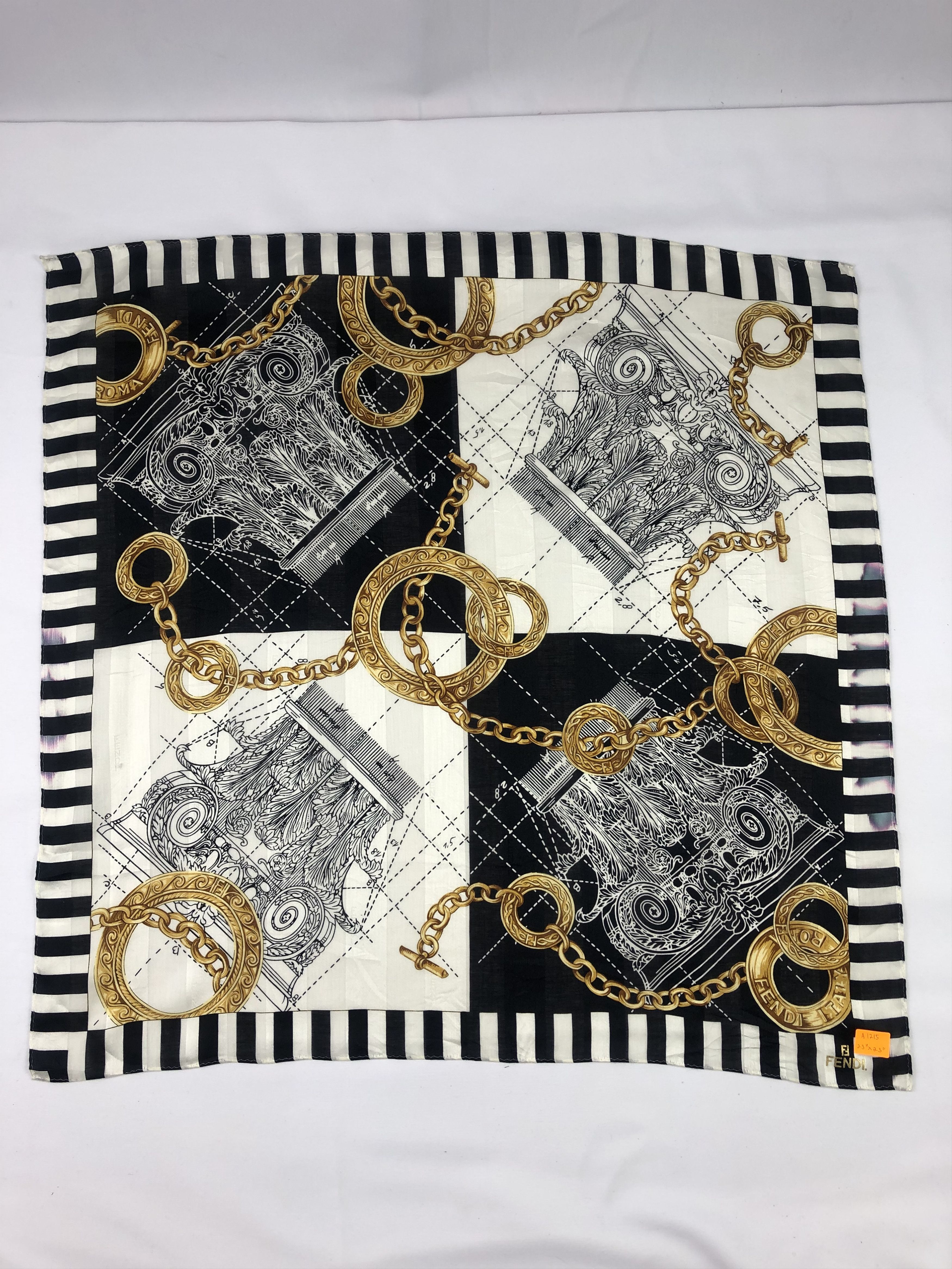 Vintage Fendi Handkerchief / Bandana / Neckerchief A1215 Size ONE SIZE - 3 Thumbnail