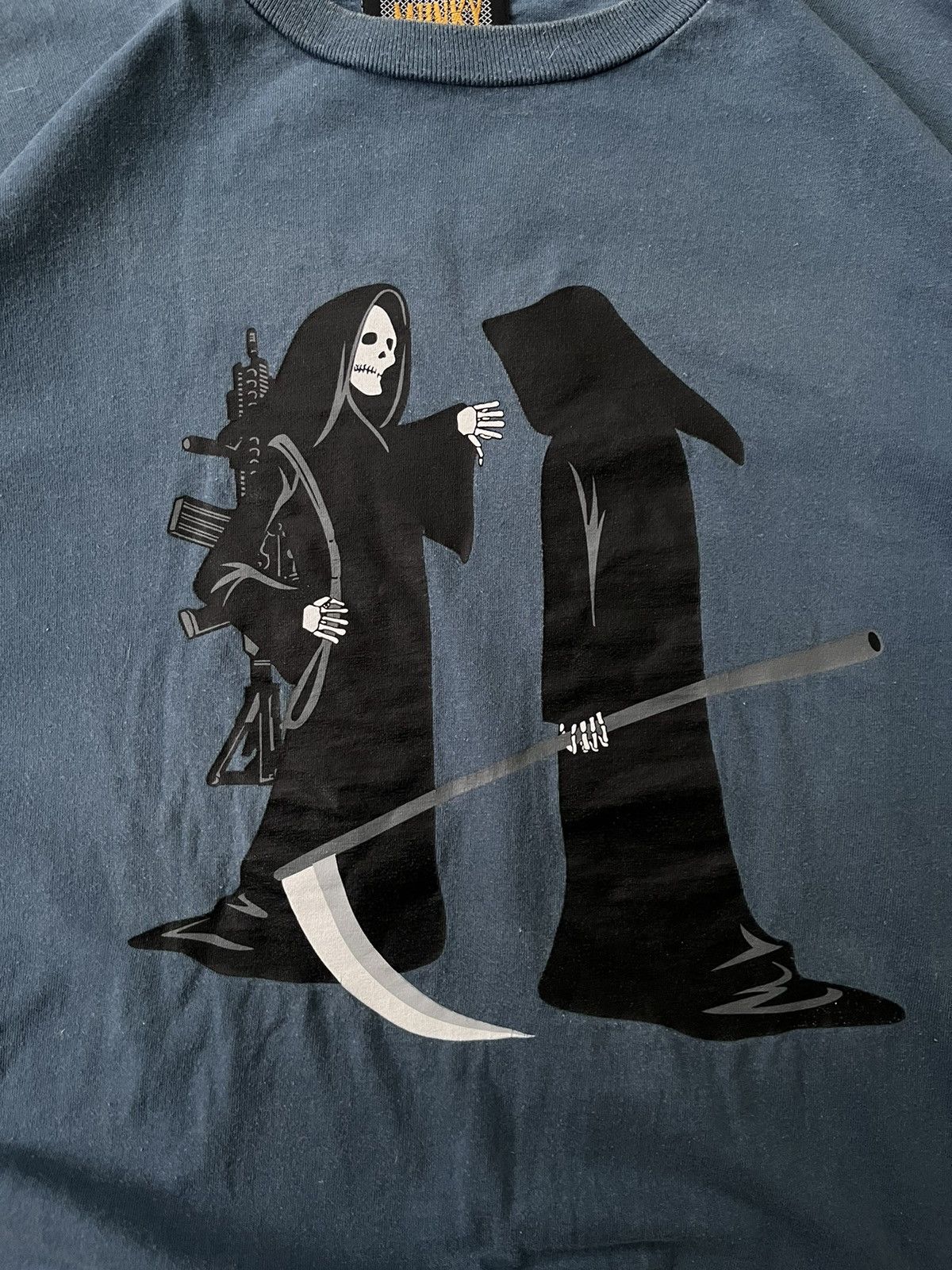 Vintage Frozen Munky The Grim Reaper’s Vintage t-shirt Size US XL / EU 56 / 4 - 4 Thumbnail