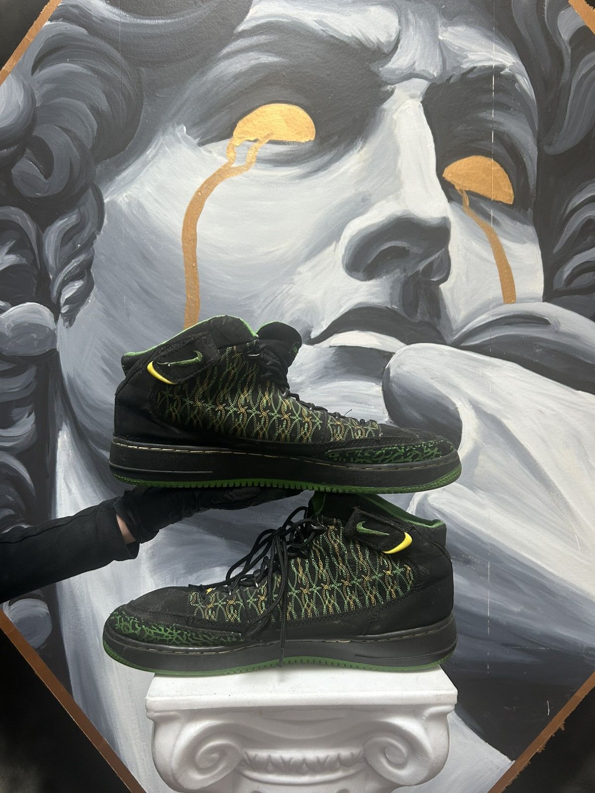 Designer green nike airs Size US 11 / EU 44 - 6 Thumbnail