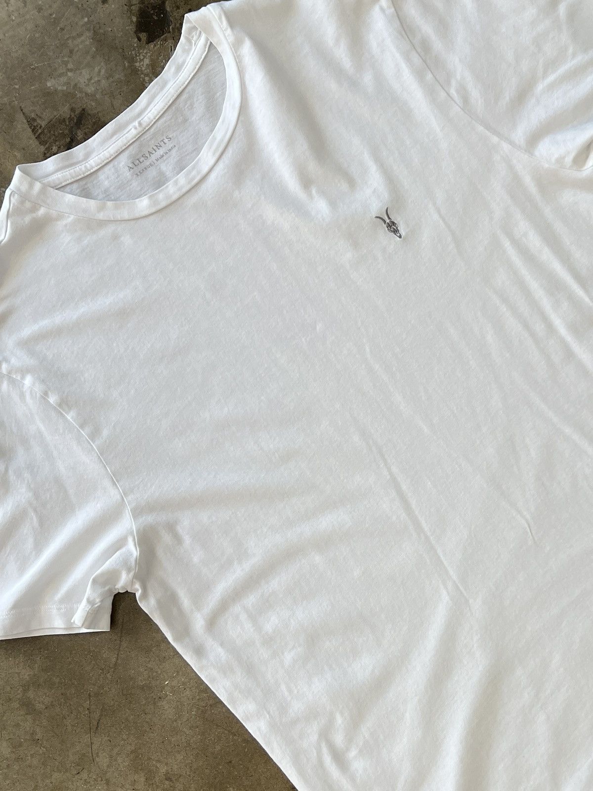 Allsaints Allsaints Embroidered Logo Tee XL Size US XL / EU 56 / 4 - 1 Thumbnail