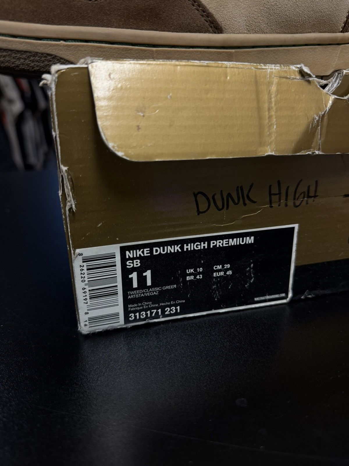 Nike Nike SB Dunk High Premium Tweed Classic Green Wood Deck (11) Size US 11 / EU 44 - 16 Thumbnail