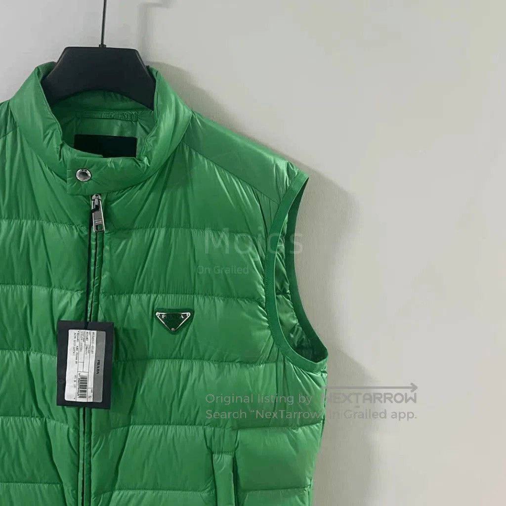 Prada Sz 52 Prada Metal Logo Label Puffer Vest. Size US L / EU 52-54 / 3 - 3 Thumbnail