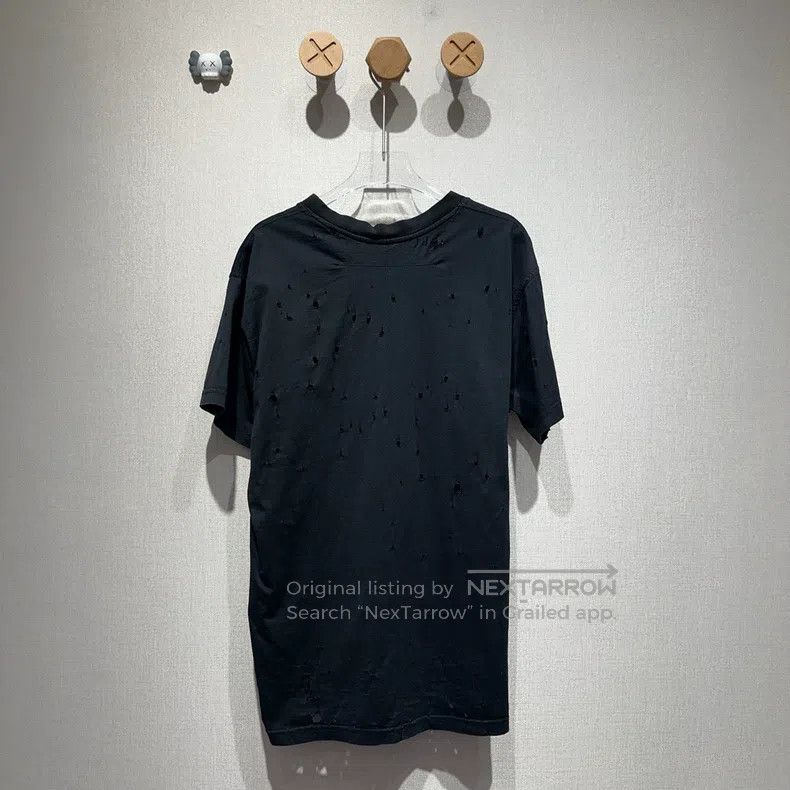 Givenchy Givenchy Black Ripped Short-Sleeve Shirt XXS Size Shoulder Size US XXS / EU 40 - 2 Thumbnail