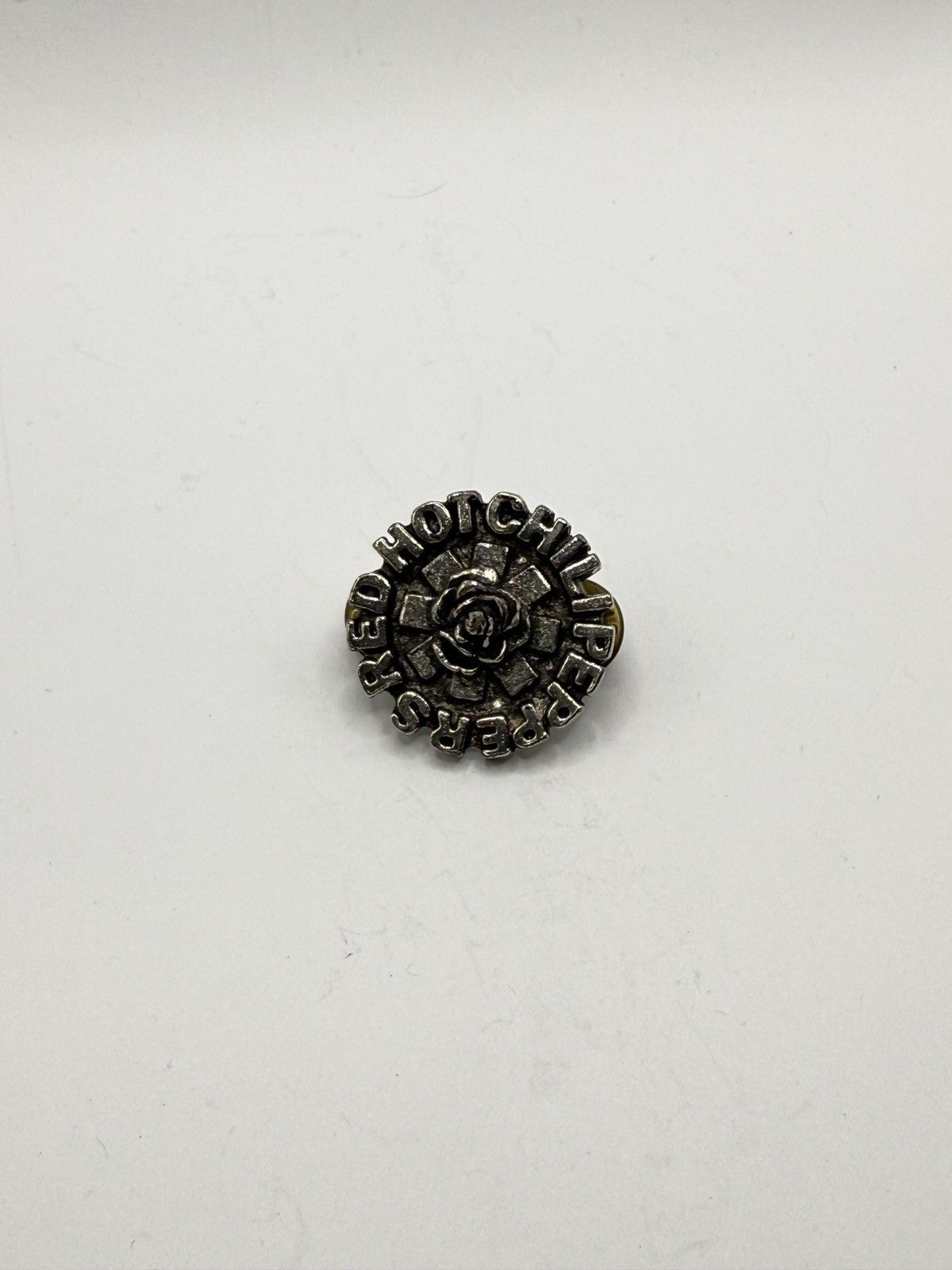 Seditionaries Alchemy 90s “Red Hot Chili Peppers” pin badge Size ONE SIZE - 4 Thumbnail