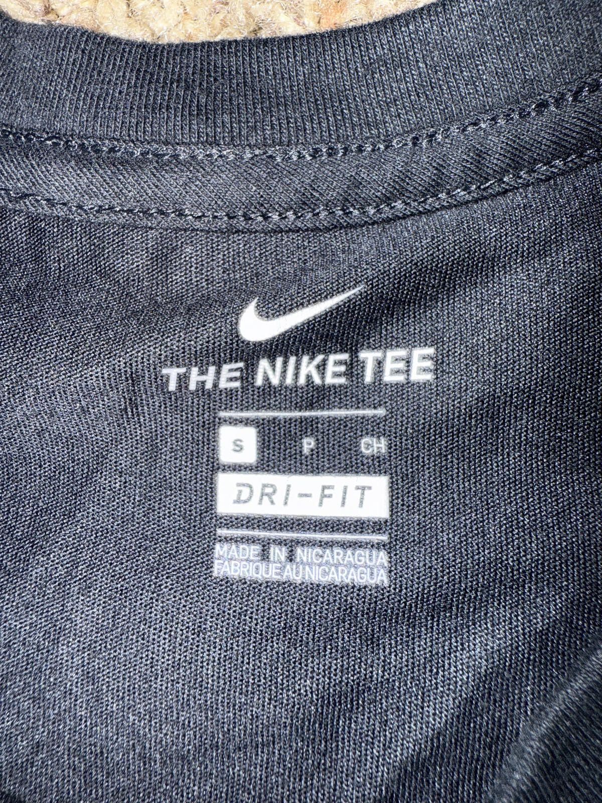 Nike Nike Women’s Dri-Fit Black Lives Matter Team Issue T-Shirt RARE Size S / US 4 / IT 40 - 7 Thumbnail