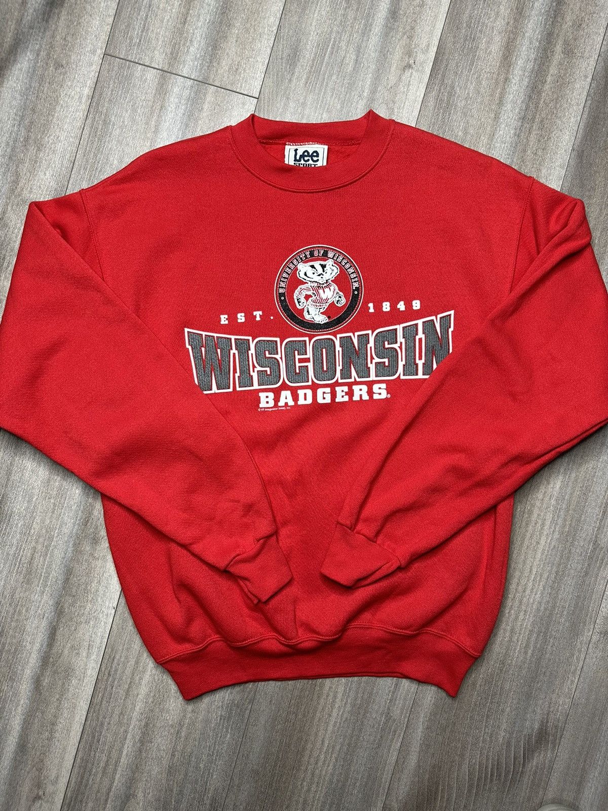 Vintage Vintage Y2K Wisconsin Badgers Lee Crewneck Sweatshirt Size US M / EU 48-50 / 2 - 1 Thumbnail