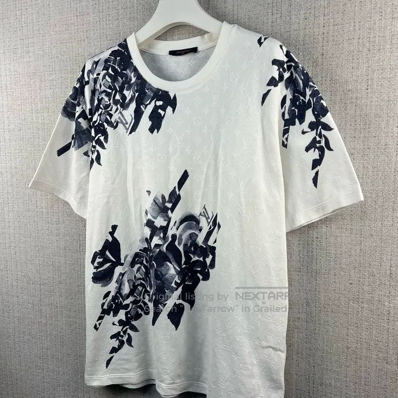 Louis Vuitton Louis Vuitton size 4l SS22 Plant Floral Embroidery Crew Nec Size US M / EU 48-50 / 2 - 3 Thumbnail