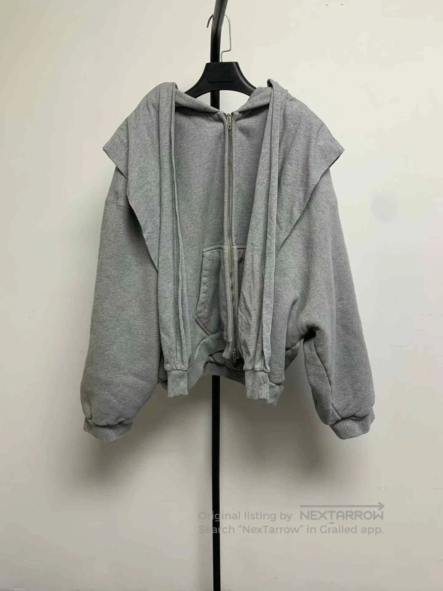 Balenciaga Balenciaga Show. Size US L / EU 52-54 / 3 - 1 Thumbnail