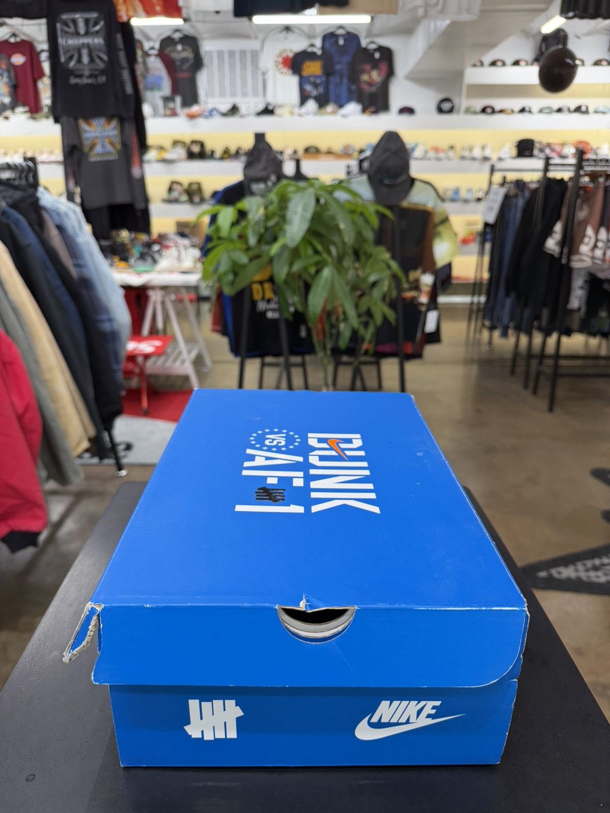 Nike × Undefeated Air Force 1 Low Undefeated Ballistic Size 9 (2021) Size US 9 / EU 42 - 15 Thumbnail