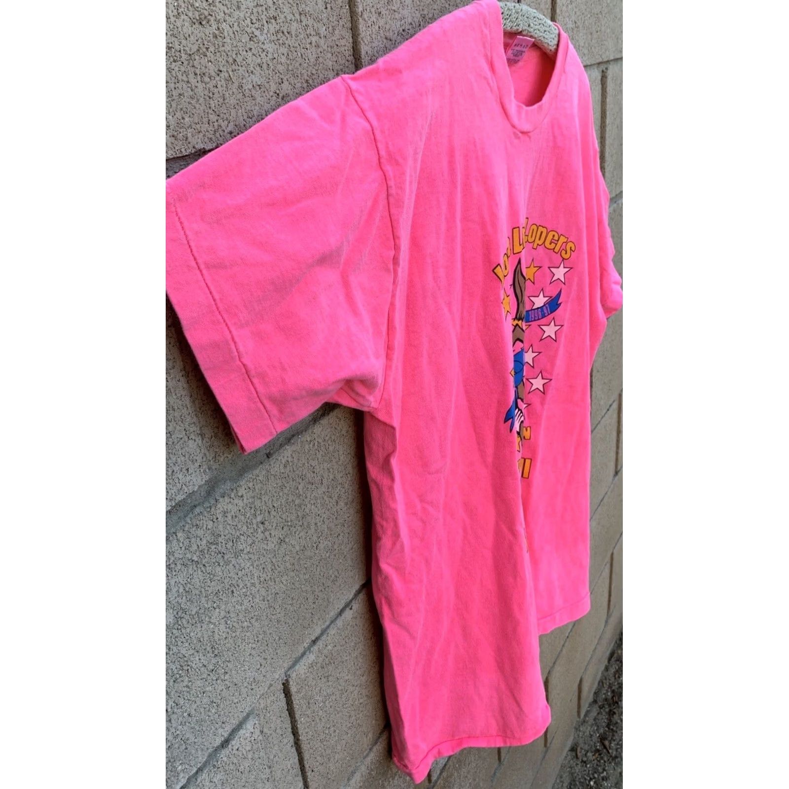 Fruit Of The Loom VINTAGE Loma Linda Lopers Marathon Training T Shirt 90s Neon Pink Size XL Fruit of the Loom Mens T-Shirt Size US XL / EU 56 / 4 - 5 Thumbnail