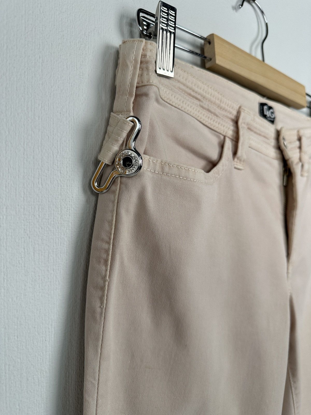 Dolce & Gabbana DOLCE & GABBANA Jeans Light Pink Flared Belted Pants size 26 Size 26" / US 2 / IT 38 - 4 Thumbnail