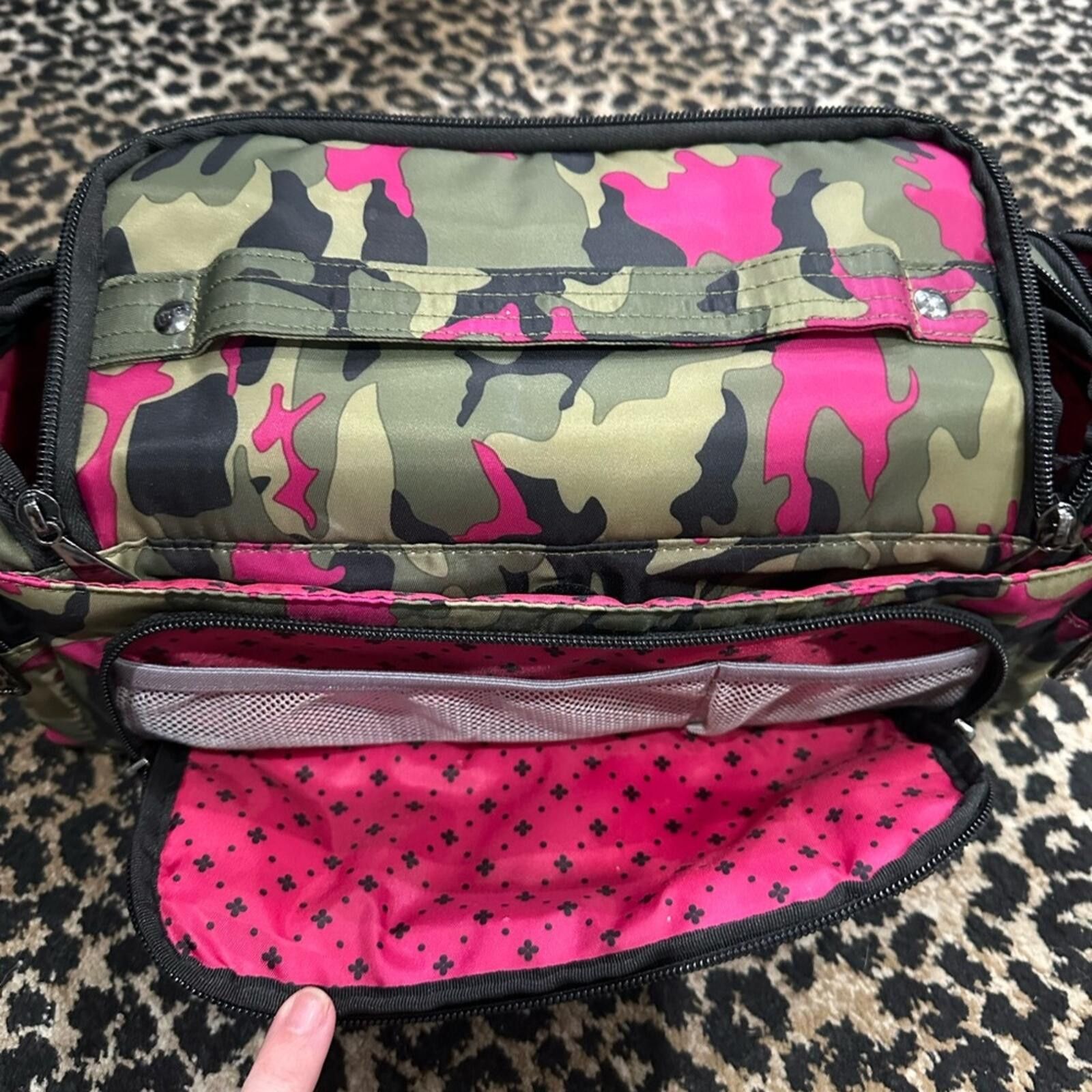Lugz Lug Camo Trolley in Olive Green and Hot Pink Size ONE SIZE - 3 Thumbnail