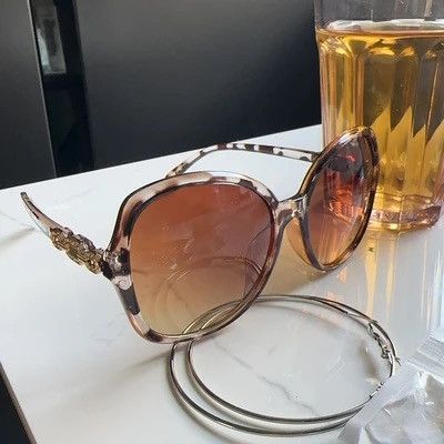 Other Oversized UV-Protection Fashion Sunglasses Size ONE SIZE - 1 Thumbnail