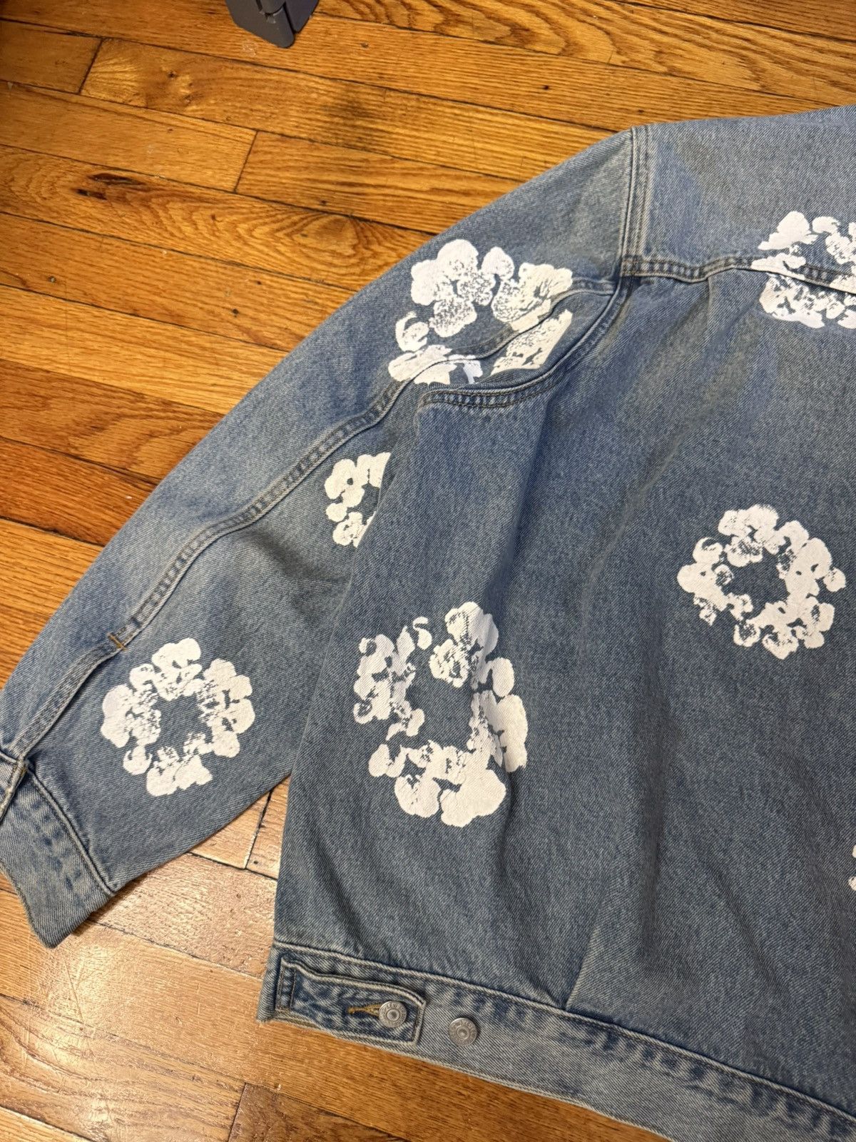 DENIM TEARS × Levi's Denim Tear Cotton Wreath Denim Jacket Size XXL Size US XXL / EU 58 / 5 - 9 Thumbnail