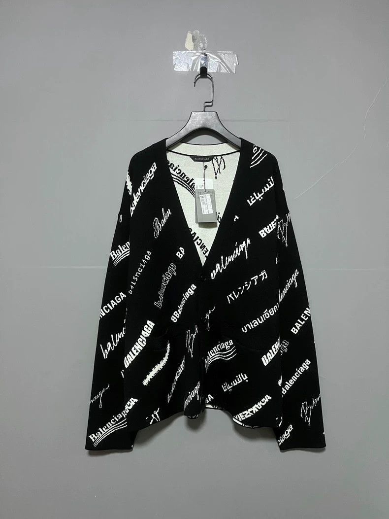 Balenciaga Balenciaga Multi Element Full Print Bullet Curtain cardigan Size US S / EU 44-46 / 1 - 1 Thumbnail