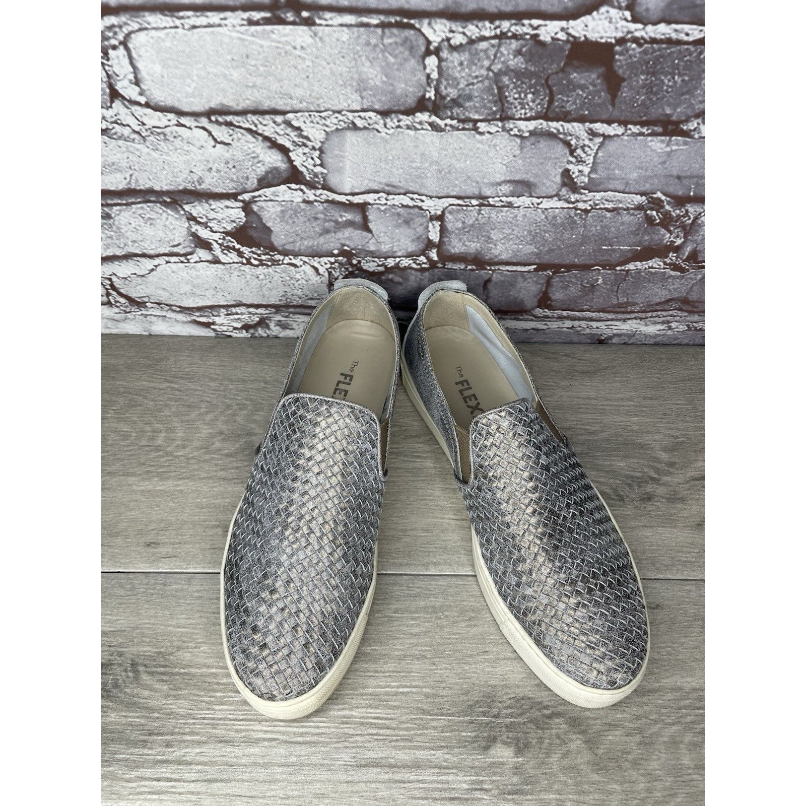A-Flex The Flexx Silver Leather Shimmer Weaves Woven Sneakers Women Size US 11 / IT 41 - 13 Thumbnail