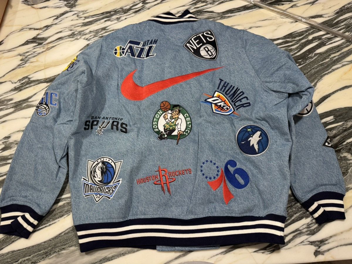 NBA × Nike × Supreme SUPREME X NIKE X NBA TEAMS WARM UP JACKET Size US L / EU 52-54 / 3 - 3 Thumbnail