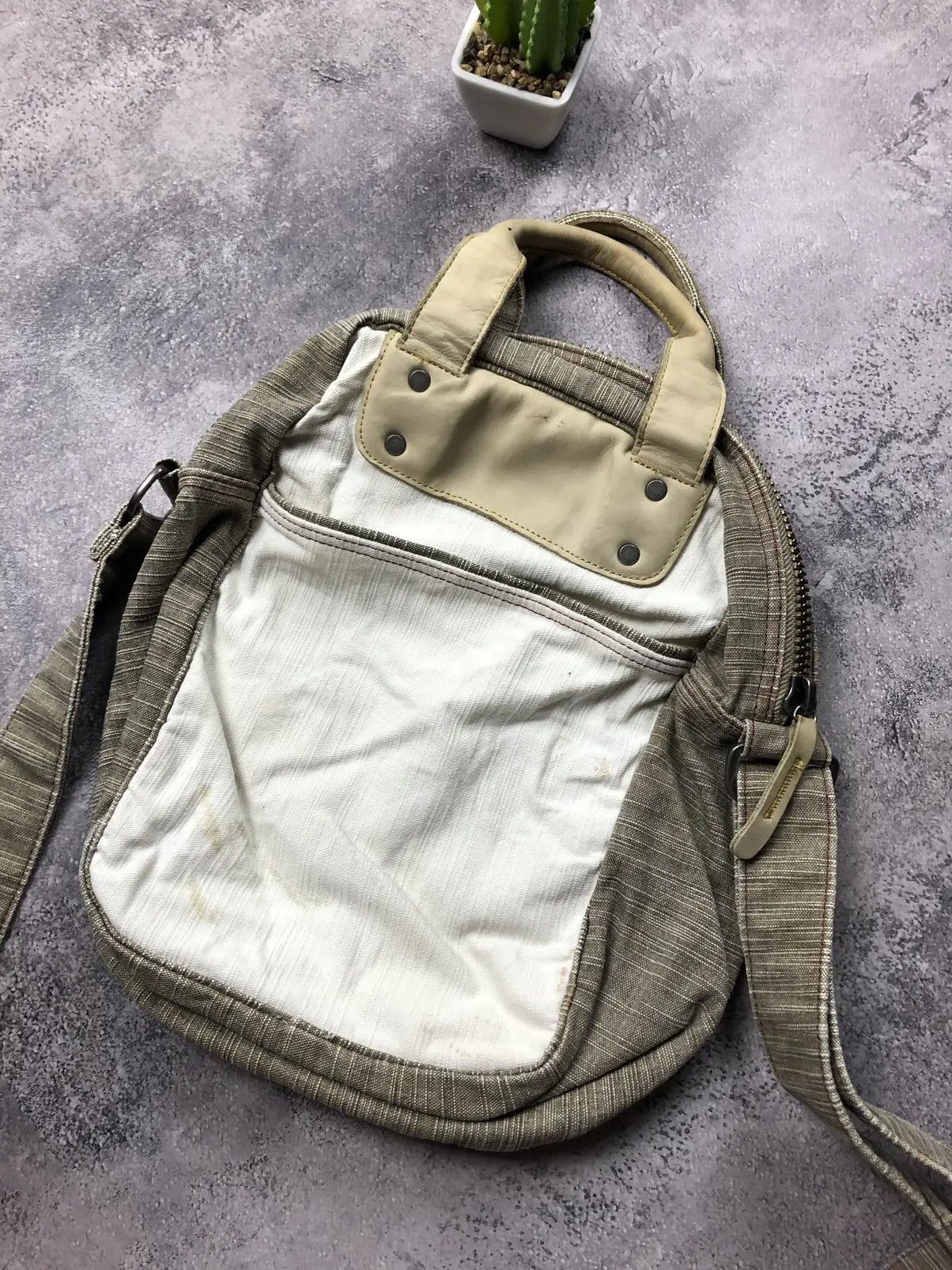 Nike NIKE Vintage 1990s Streetwear Very Rare Bag Big Red Logo Y2k Size ONE SIZE - 14 Thumbnail